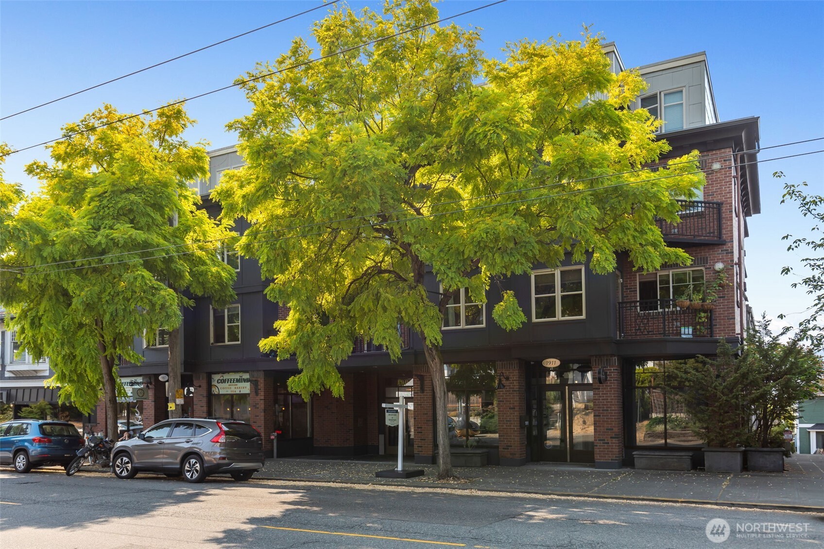 1909 10th Avenue W #206, Seattle, WA 98119, photo 2 of 28