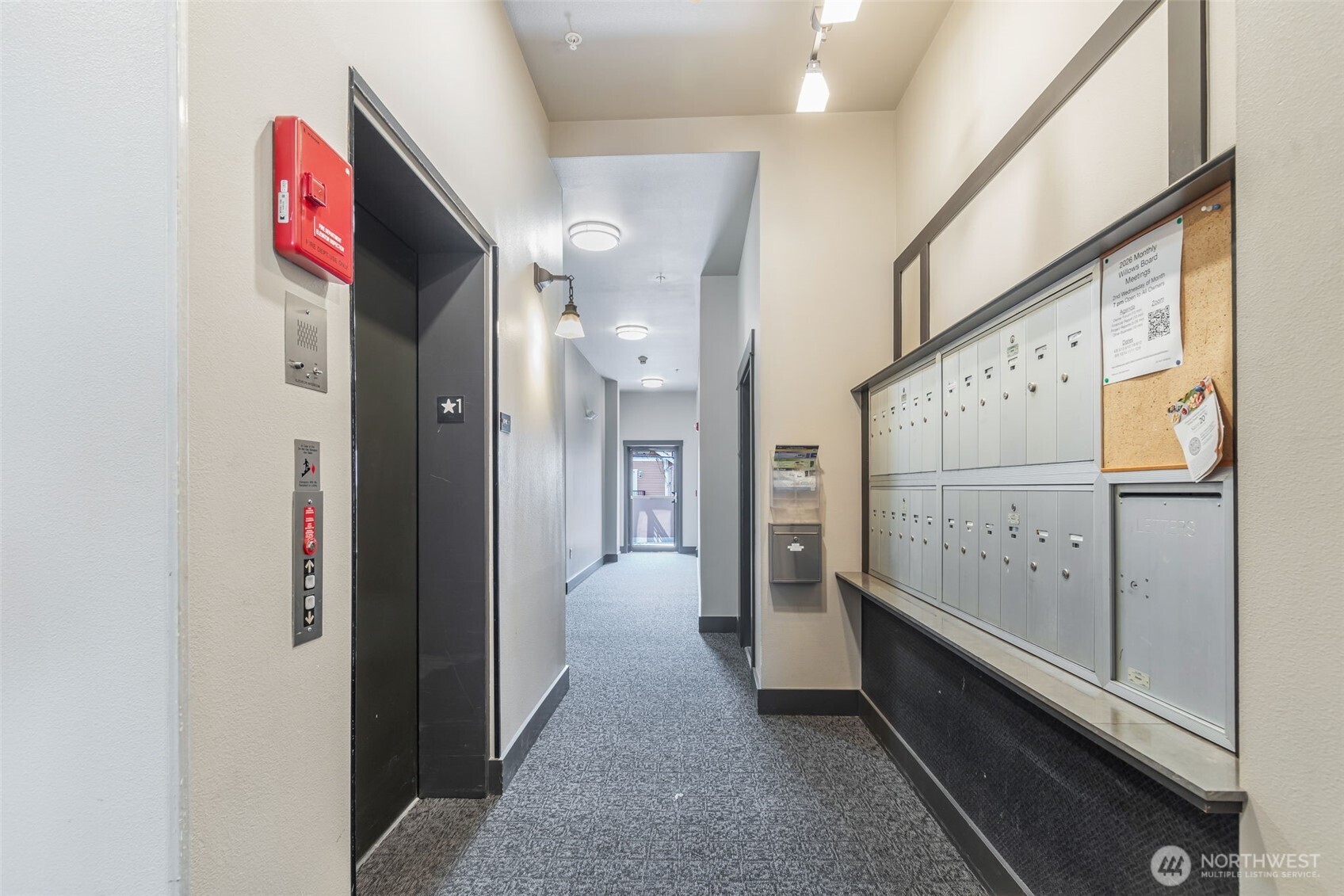 1909 10th Avenue W #206, Seattle, WA 98119, photo 5 of 28