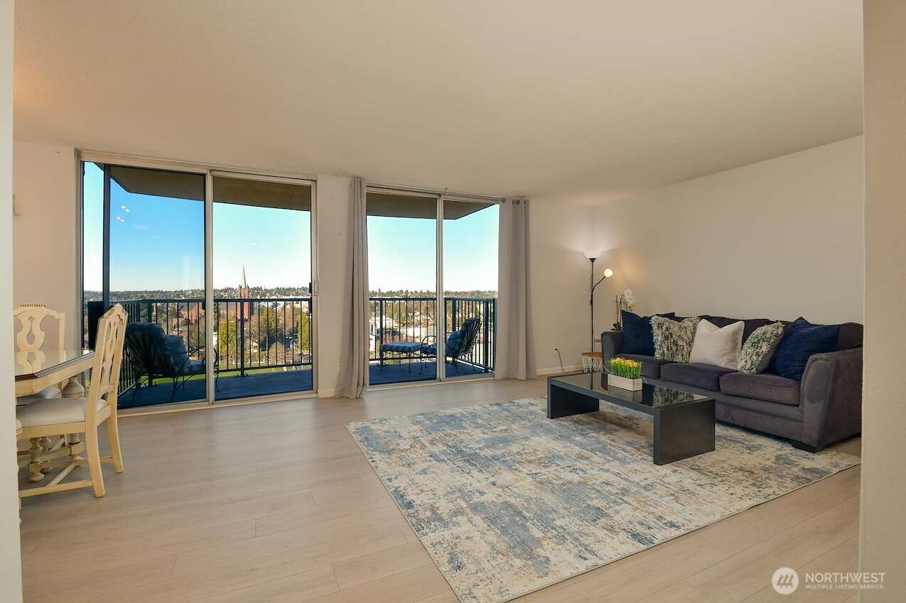 4540 8th Avenue NE #1605, Seattle, WA 98105, photo 3 of 35