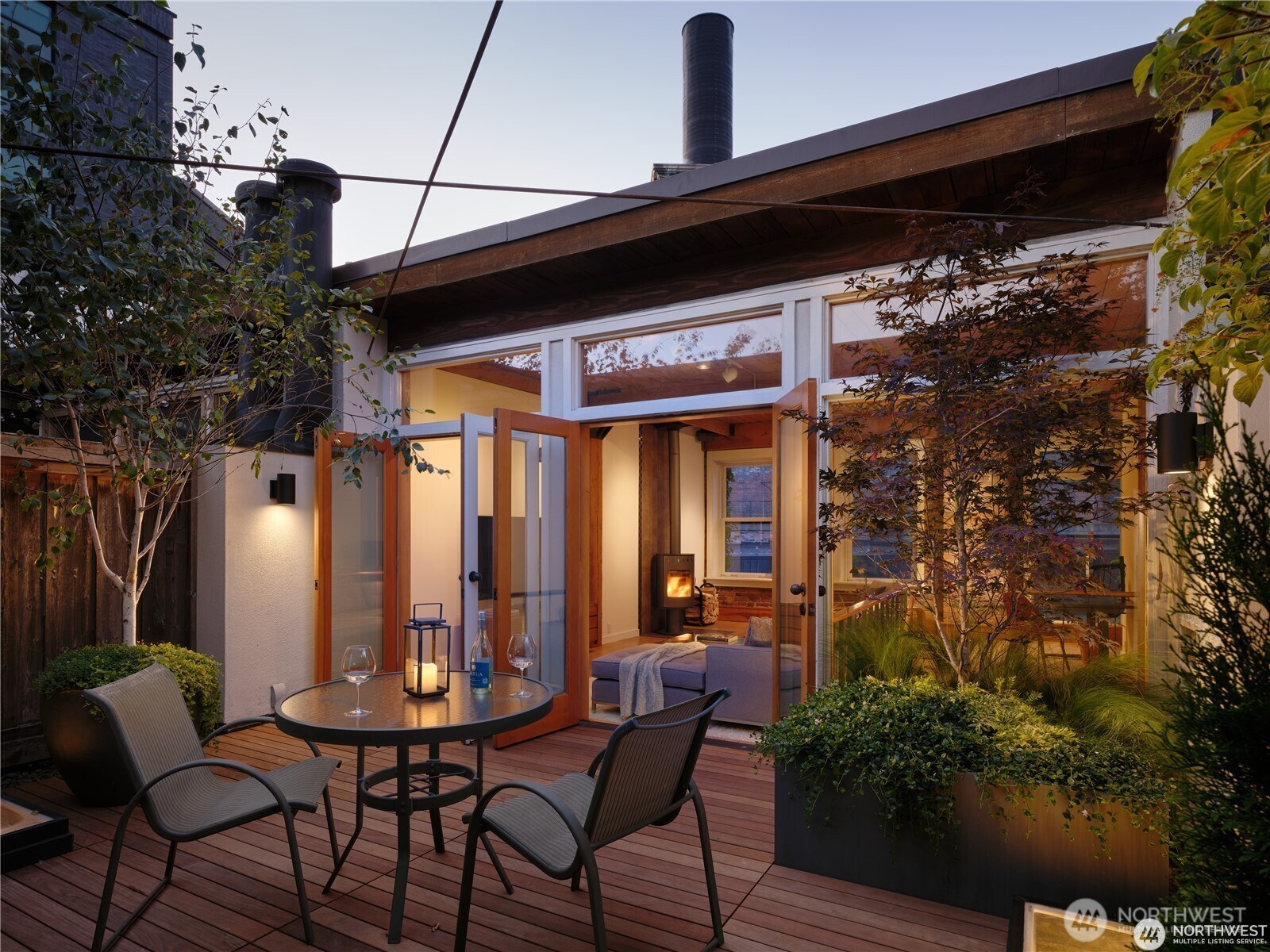 611 Post Avenue #7, Seattle, WA 98104-1436, photo 5 of 20