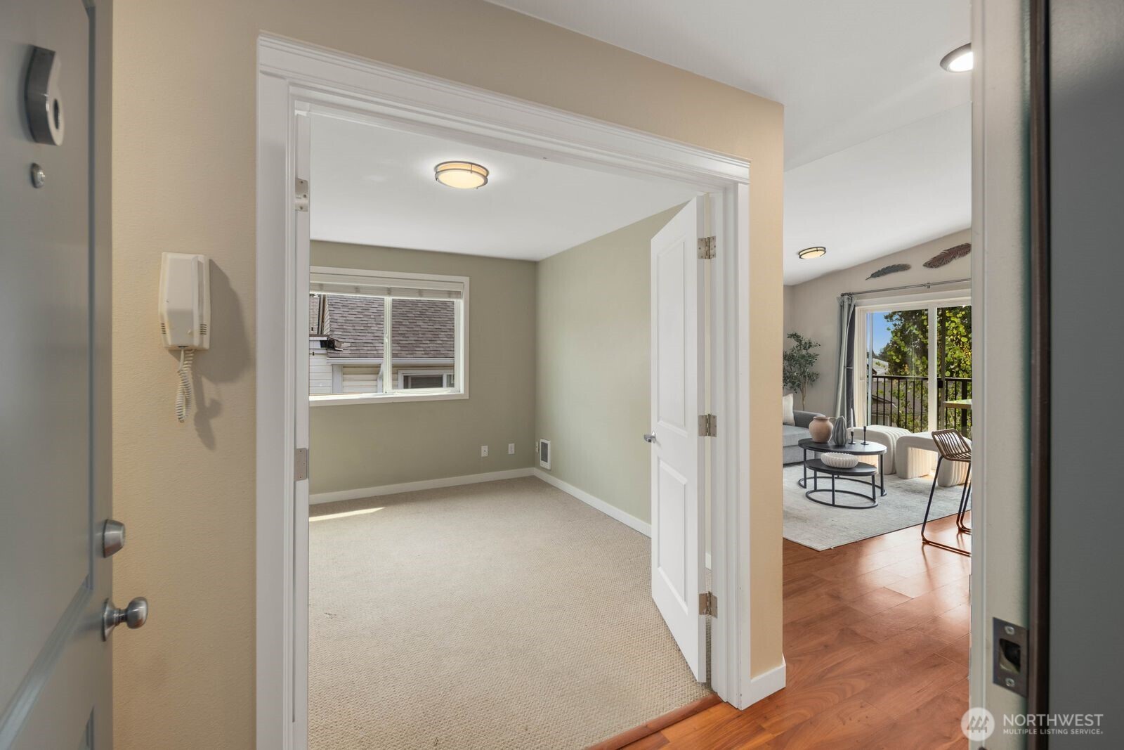 1131 N 93rd Street #6, Seattle, WA 98103, photo 5 of 31