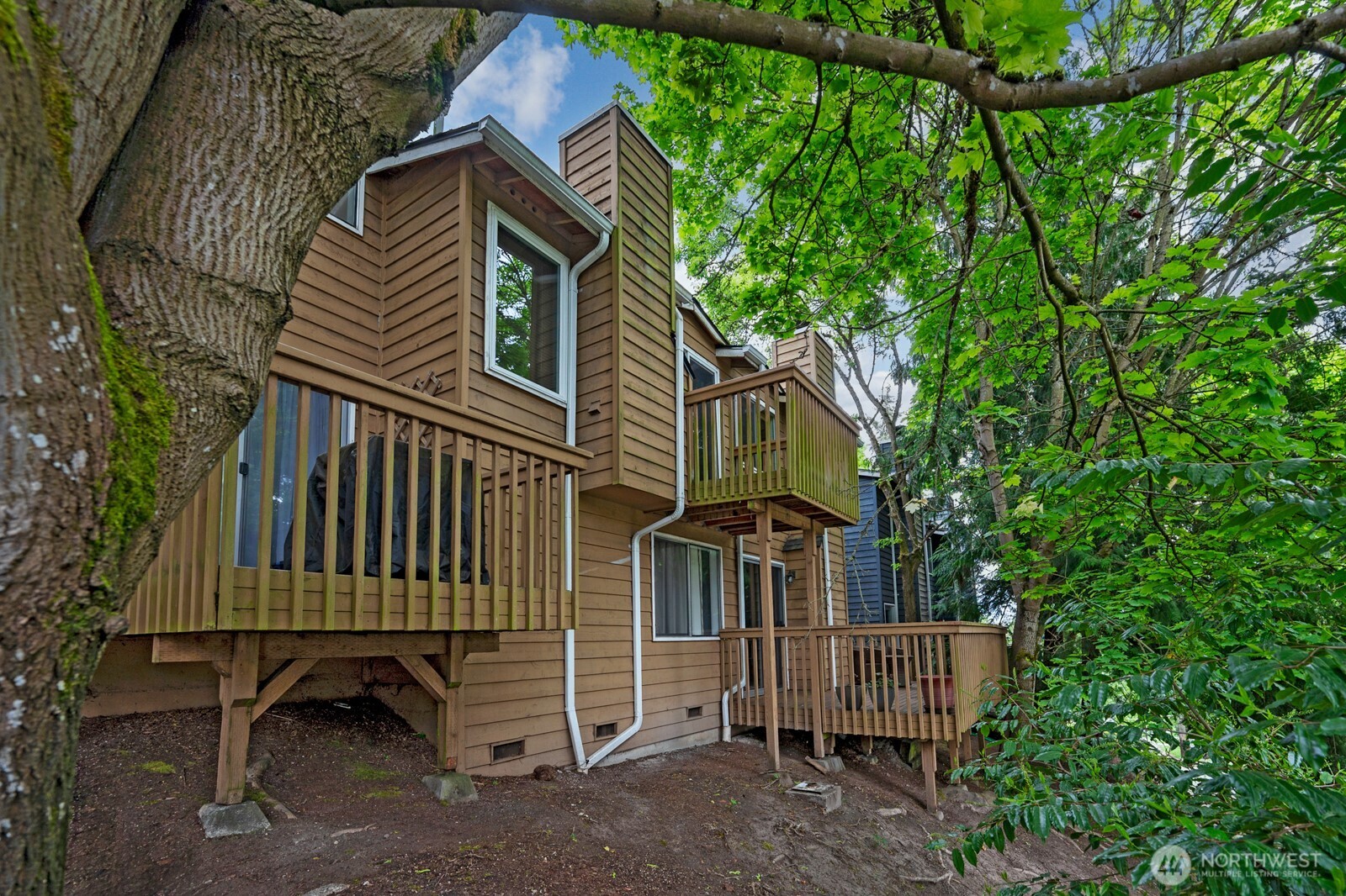301 W Raye Street #106, Seattle, WA 98119, photo 3 of 33