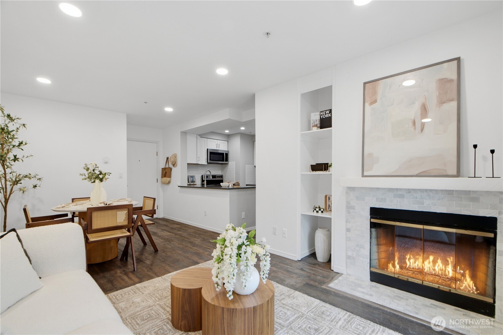 769 Hayes Street #201, Seattle, WA 98109, photo 4 of 27