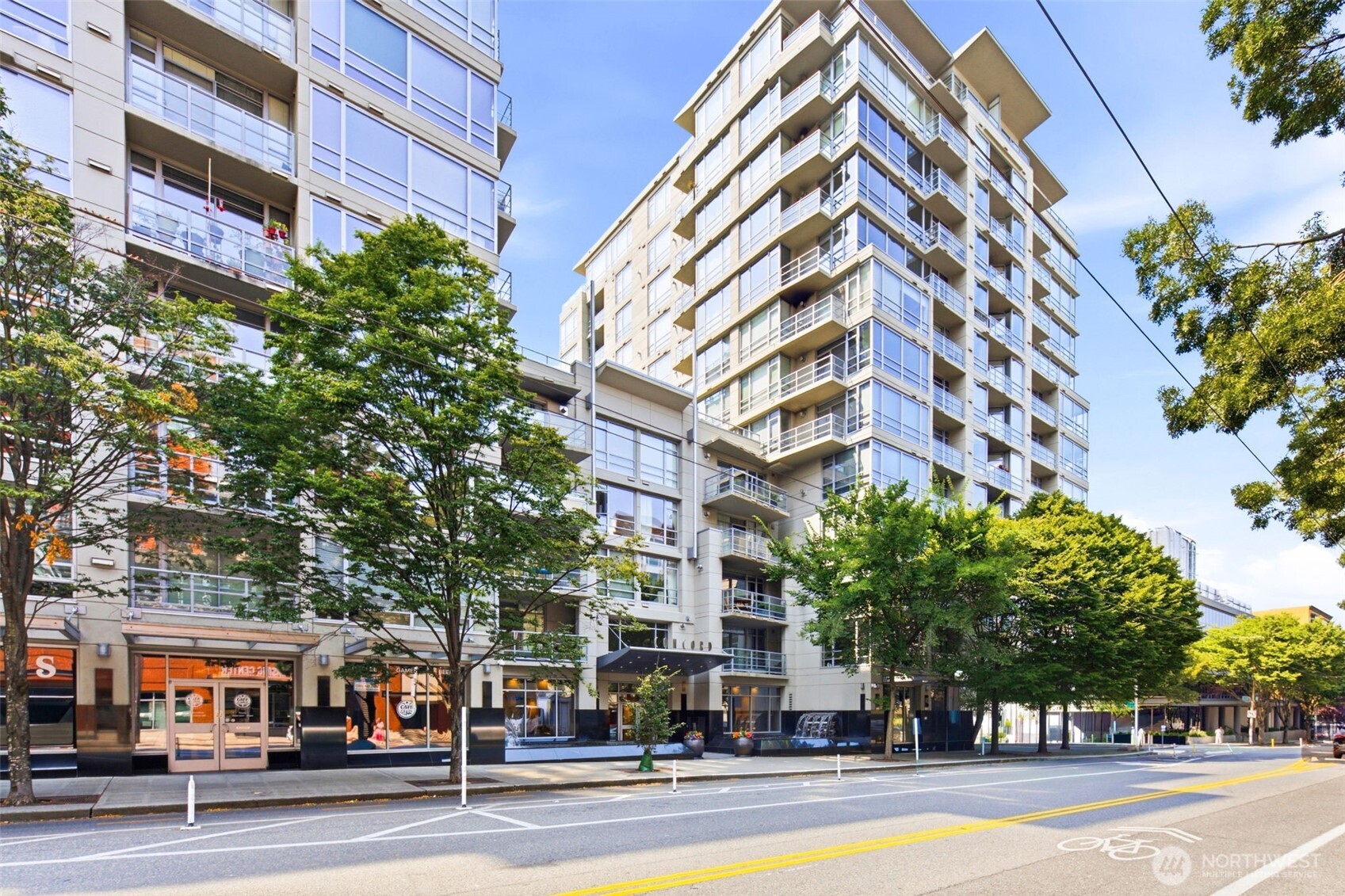 2929 1st Ave #418, Seattle, WA 98121, photo 2 of 40