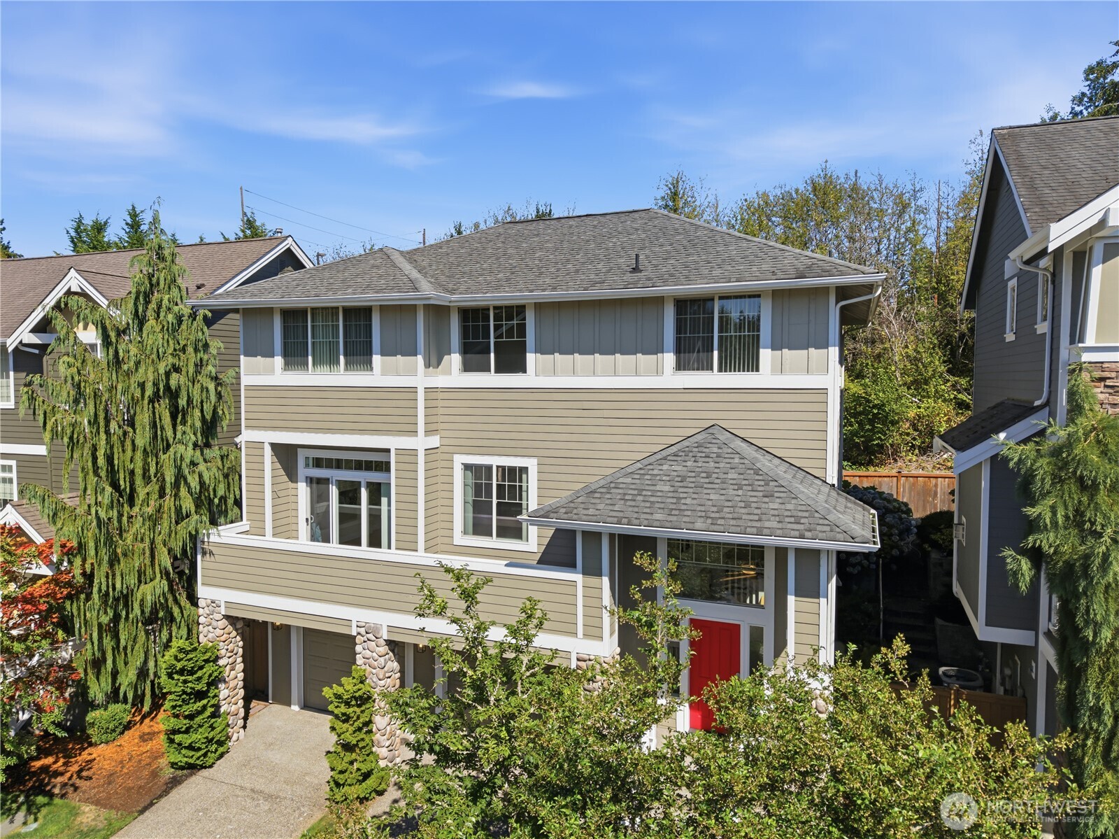1423 Cherry Avenue