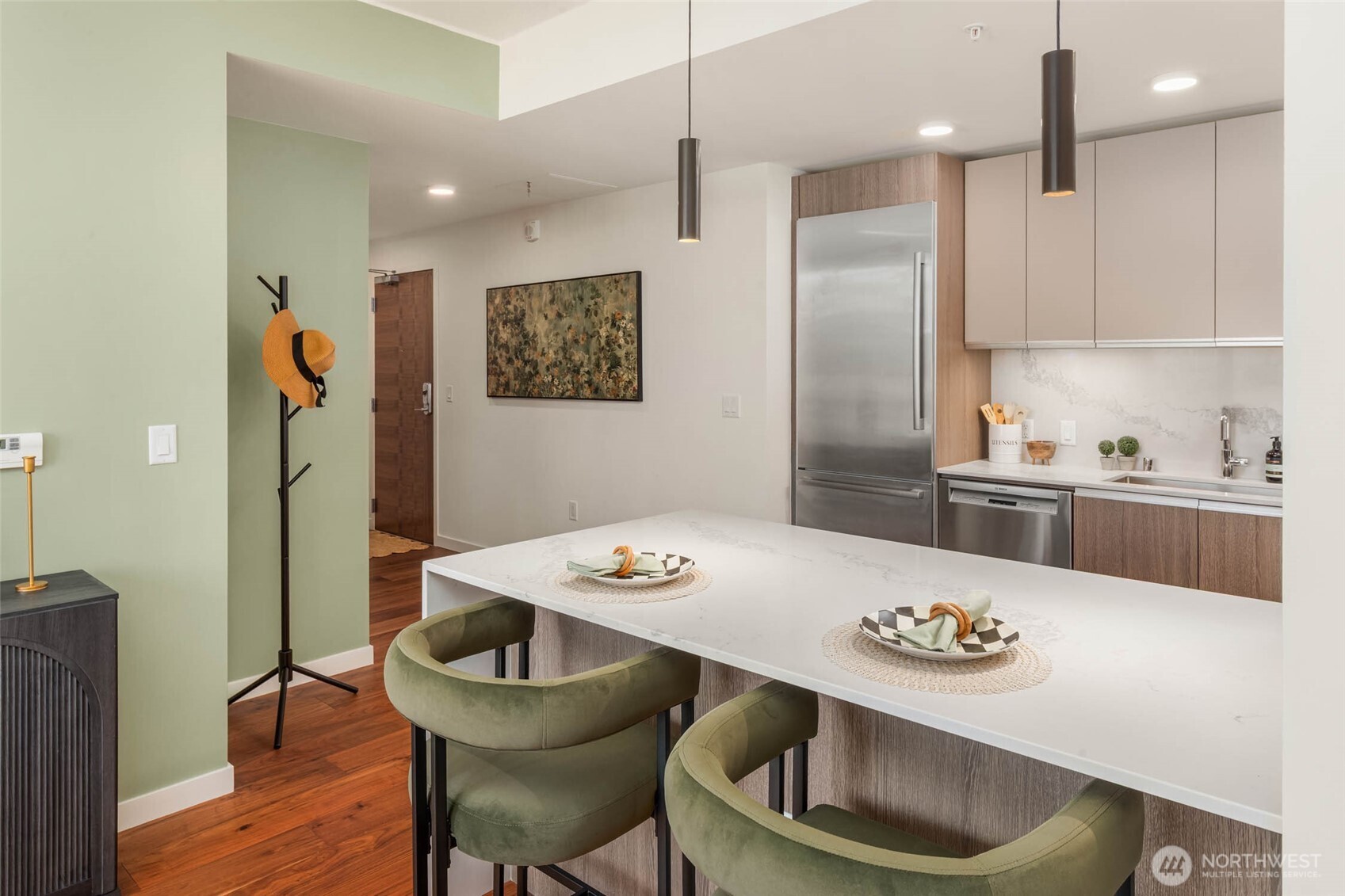 800 Columbia Street #2305, Seattle, WA 98104, photo 5 of 40