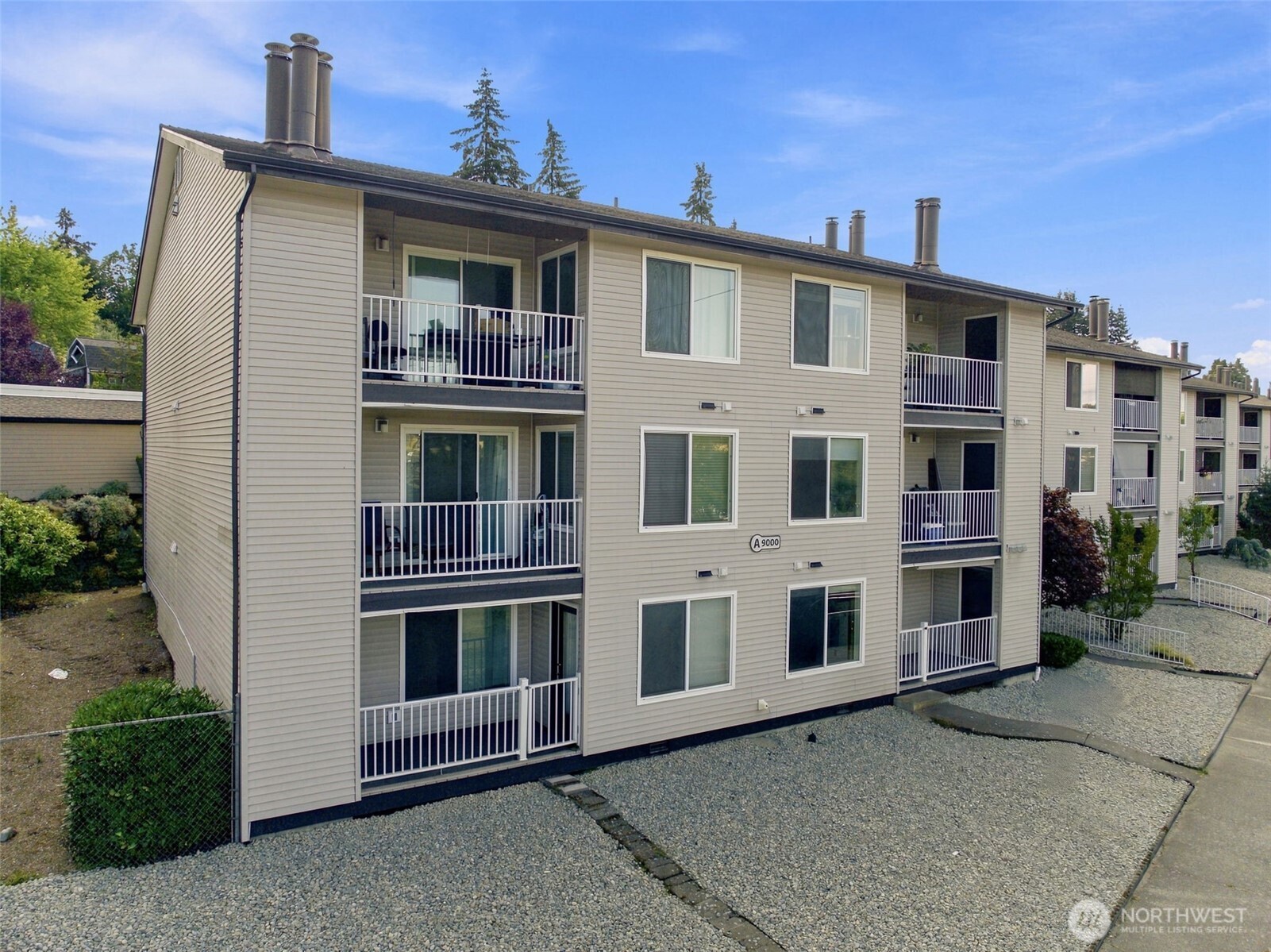9000 25Th Avenue SW #102A, Seattle, WA 98106, photo 3 of 37