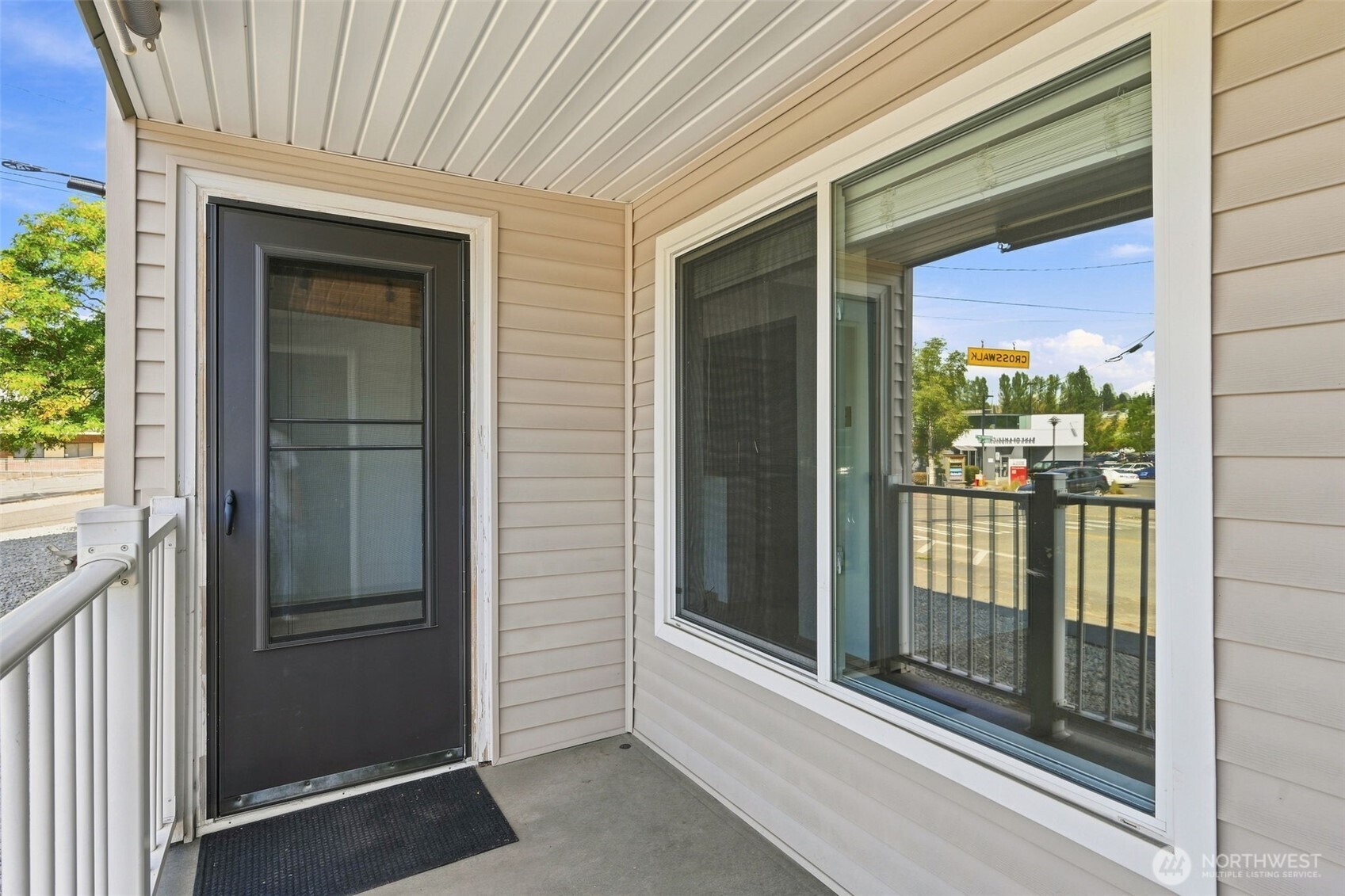 9000 25Th Avenue SW #102A, Seattle, WA 98106, photo 5 of 37