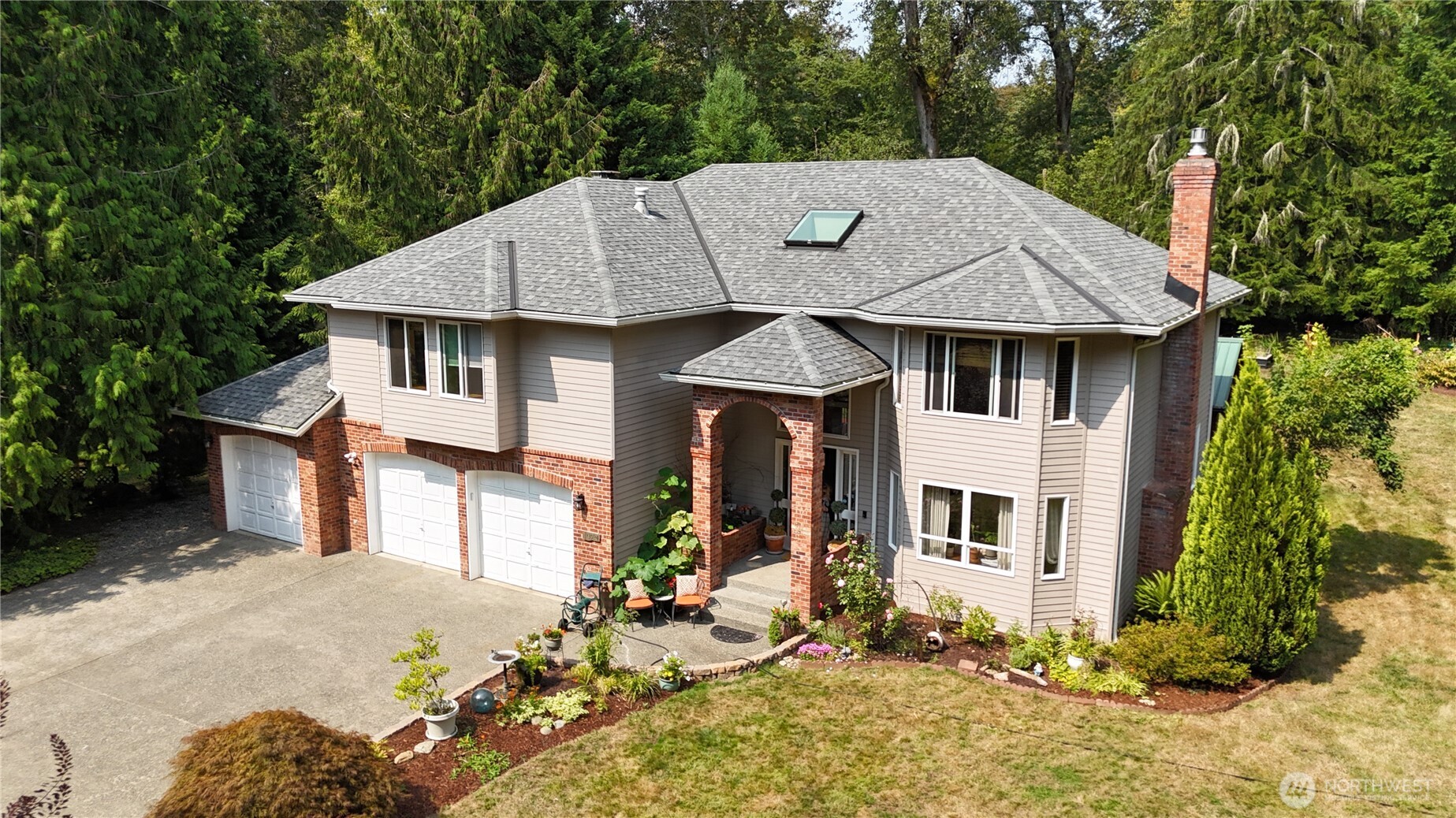 23924 SE 186th Street, Maple Valley, WA 98038, photo 2 of 4
