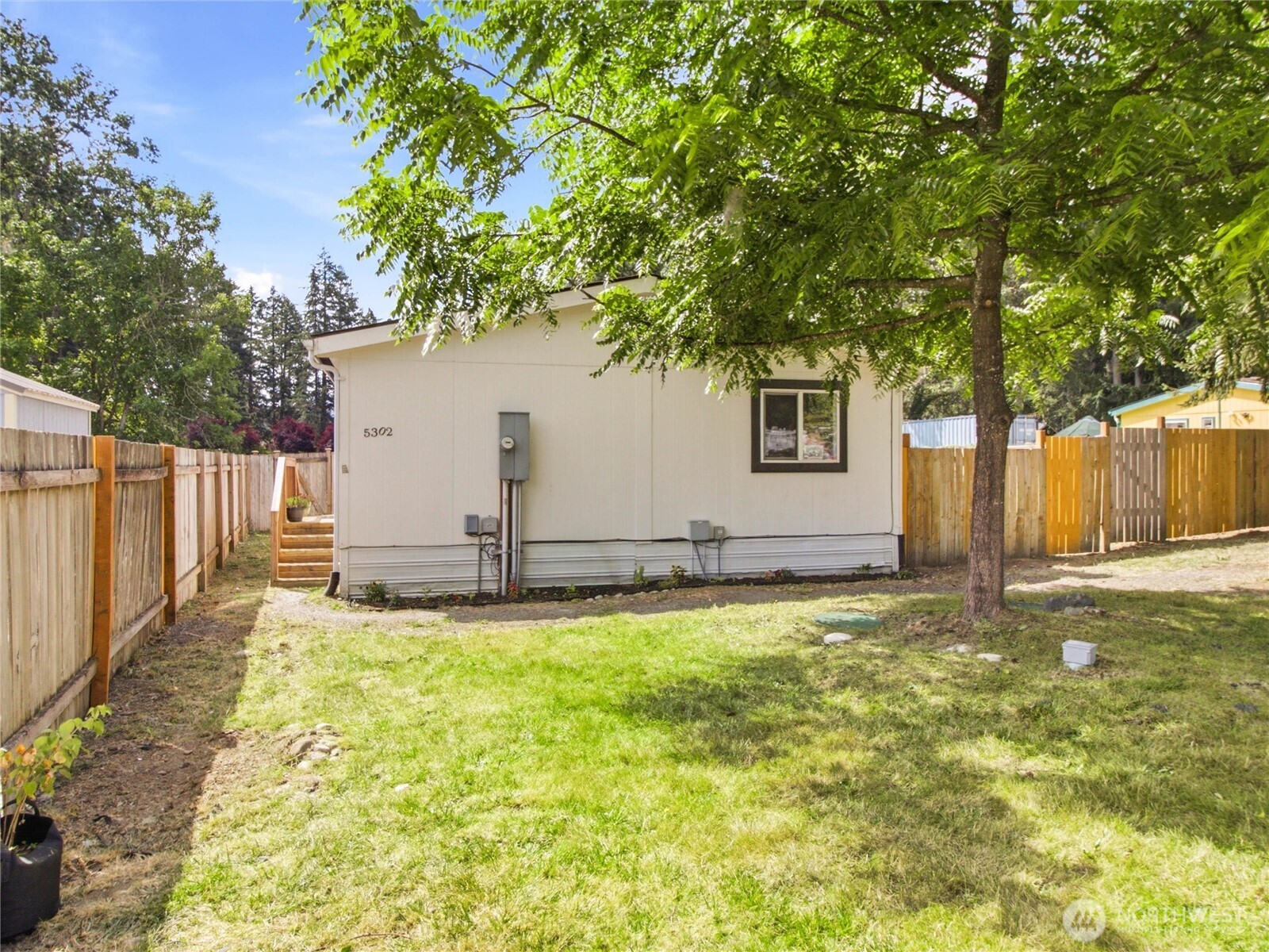 5302 255th Street E