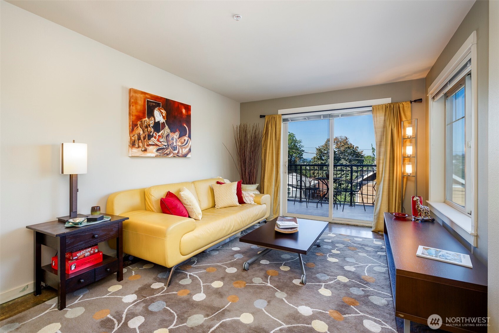 1909 10th Avenue W #201, Seattle, WA 98119, photo 4 of 25