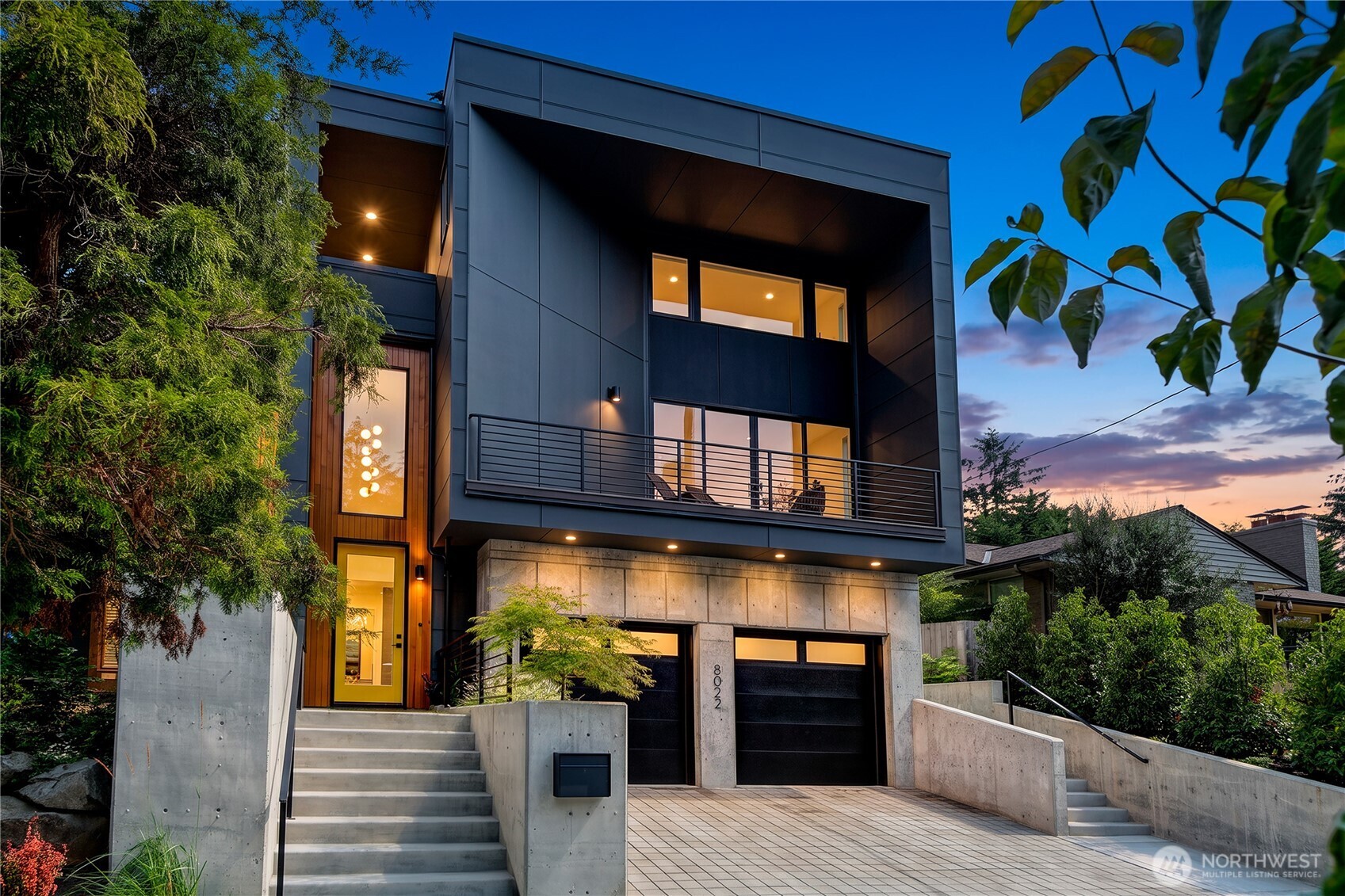 8022 Fauntleroy Way SW