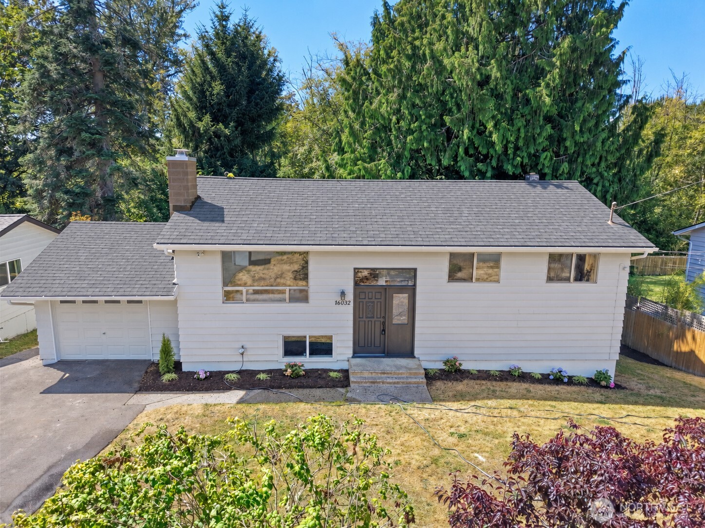 16032 22nd Avenue W, Lynnwood, WA 98087, photo 2 of 2