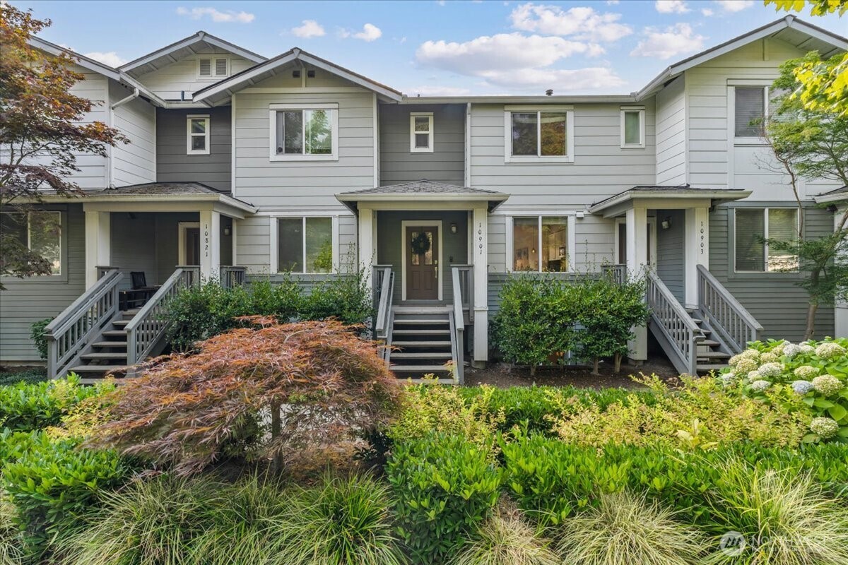 10901 124th Avenue NE #2-4