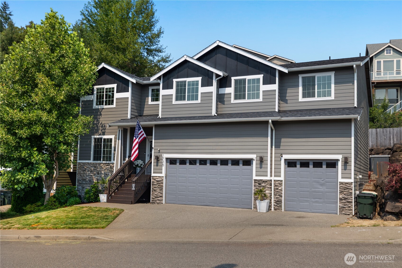 1735 Vista Loop SW