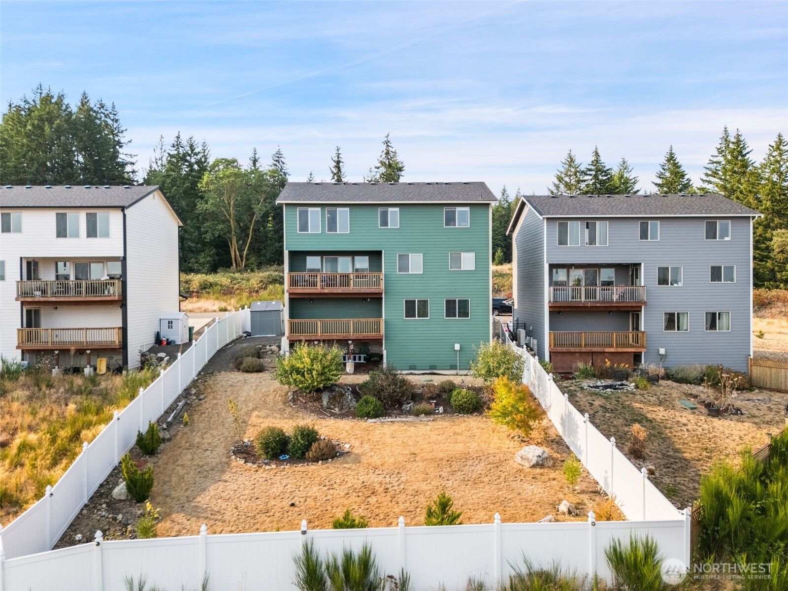 2416 W Echo bay Dr, Bremerton, WA 98312-2167, photo 2 of 2