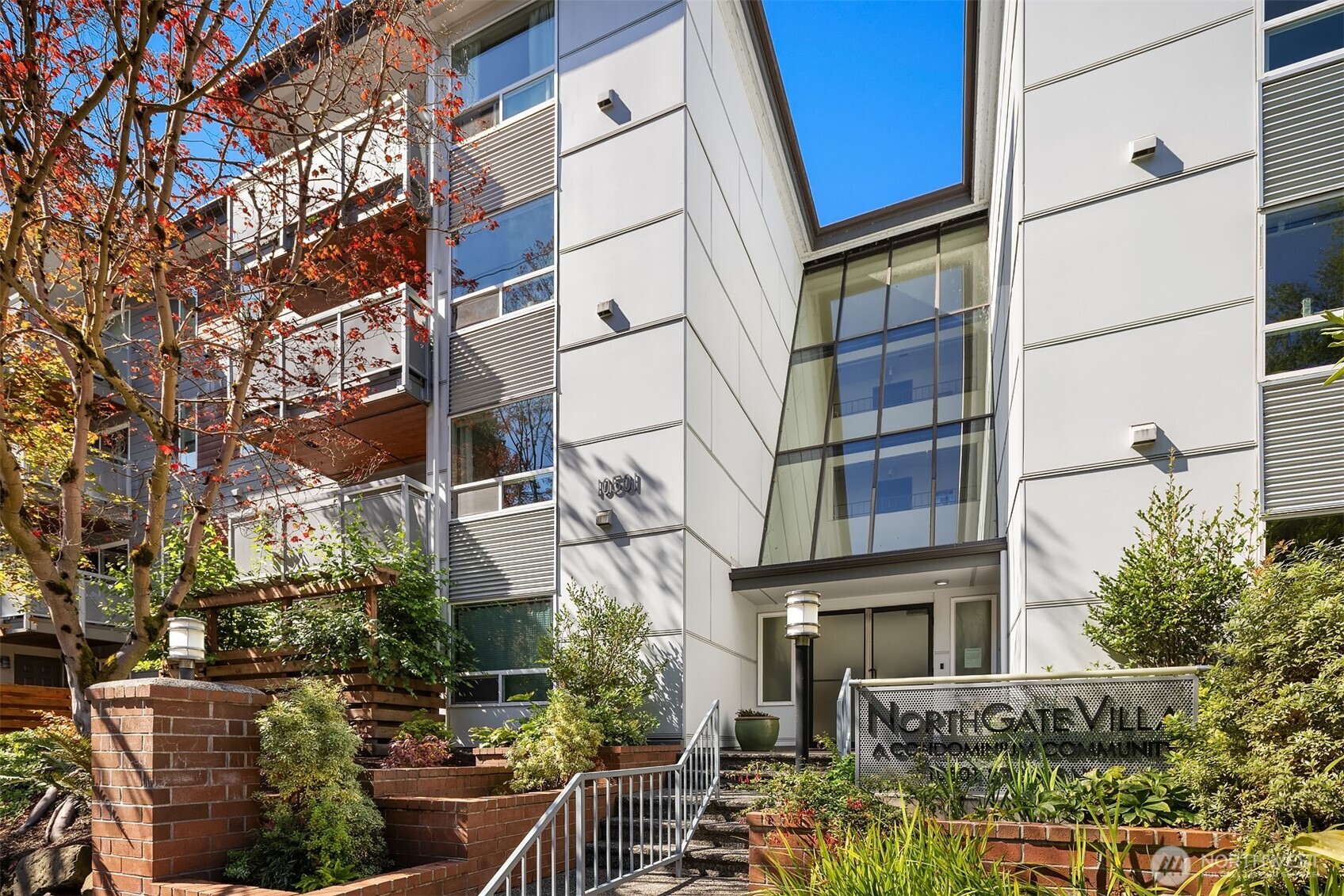 10501 8th Avenue NE #127