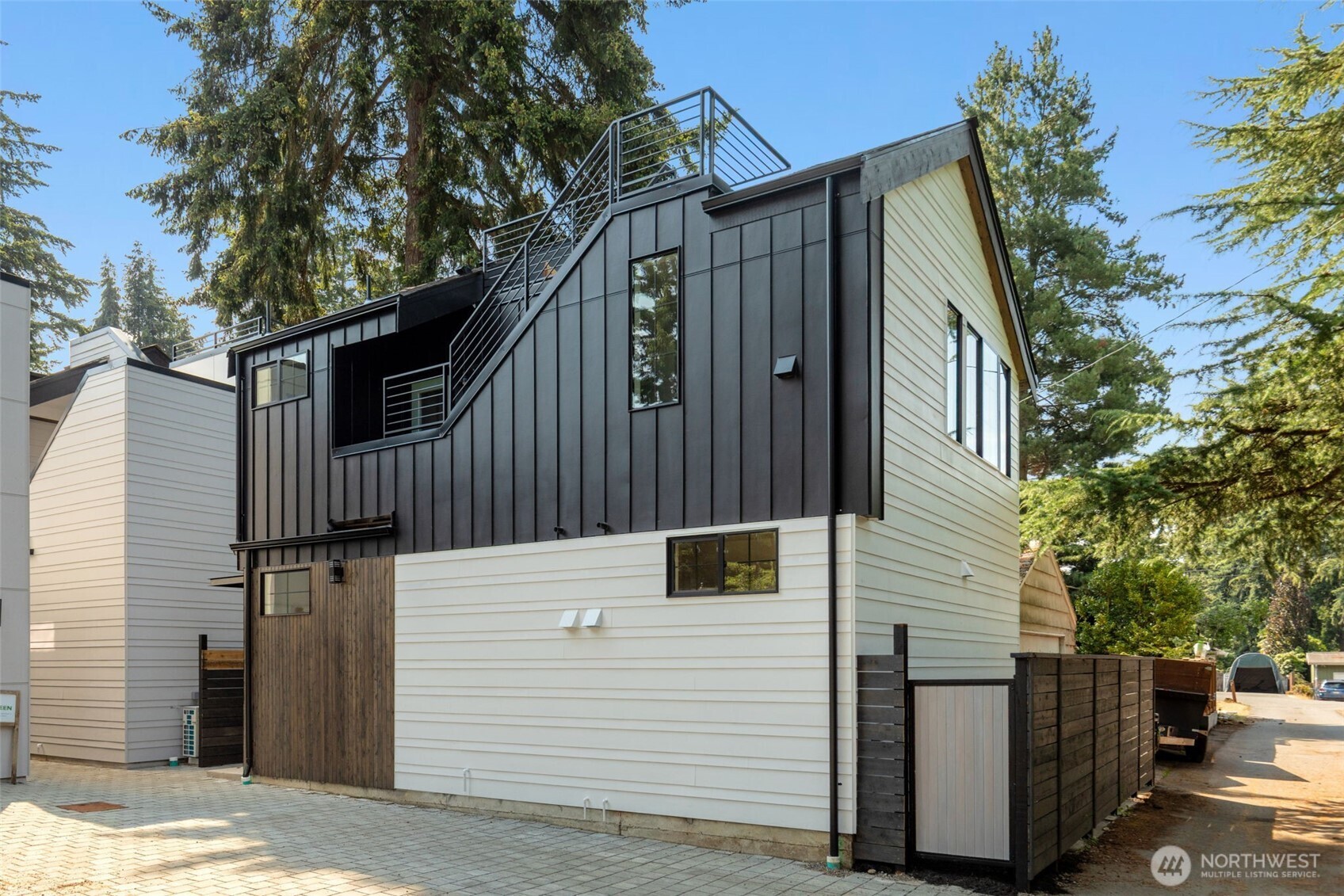 12713 4th Avenue NW, Seattle, WA 98177-4807, photo 4 of 32