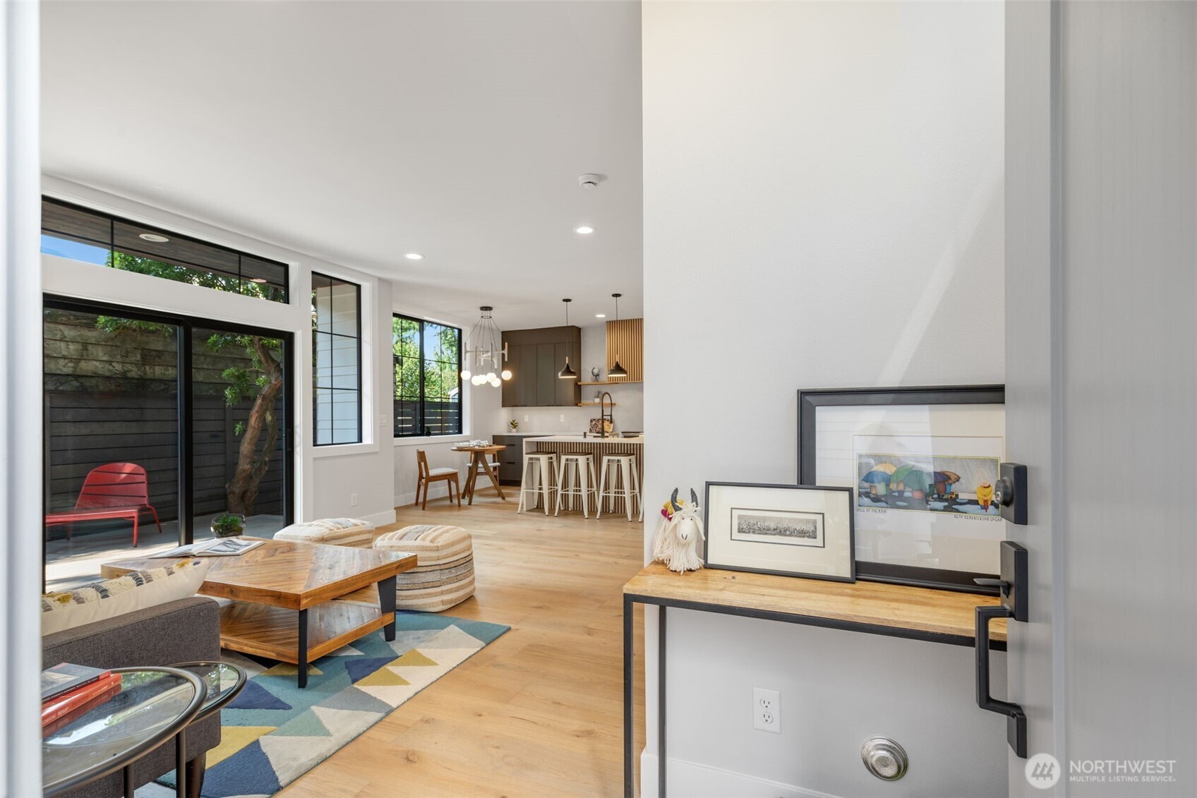 12713 4th Avenue NW, Seattle, WA 98177-4807, photo 5 of 32