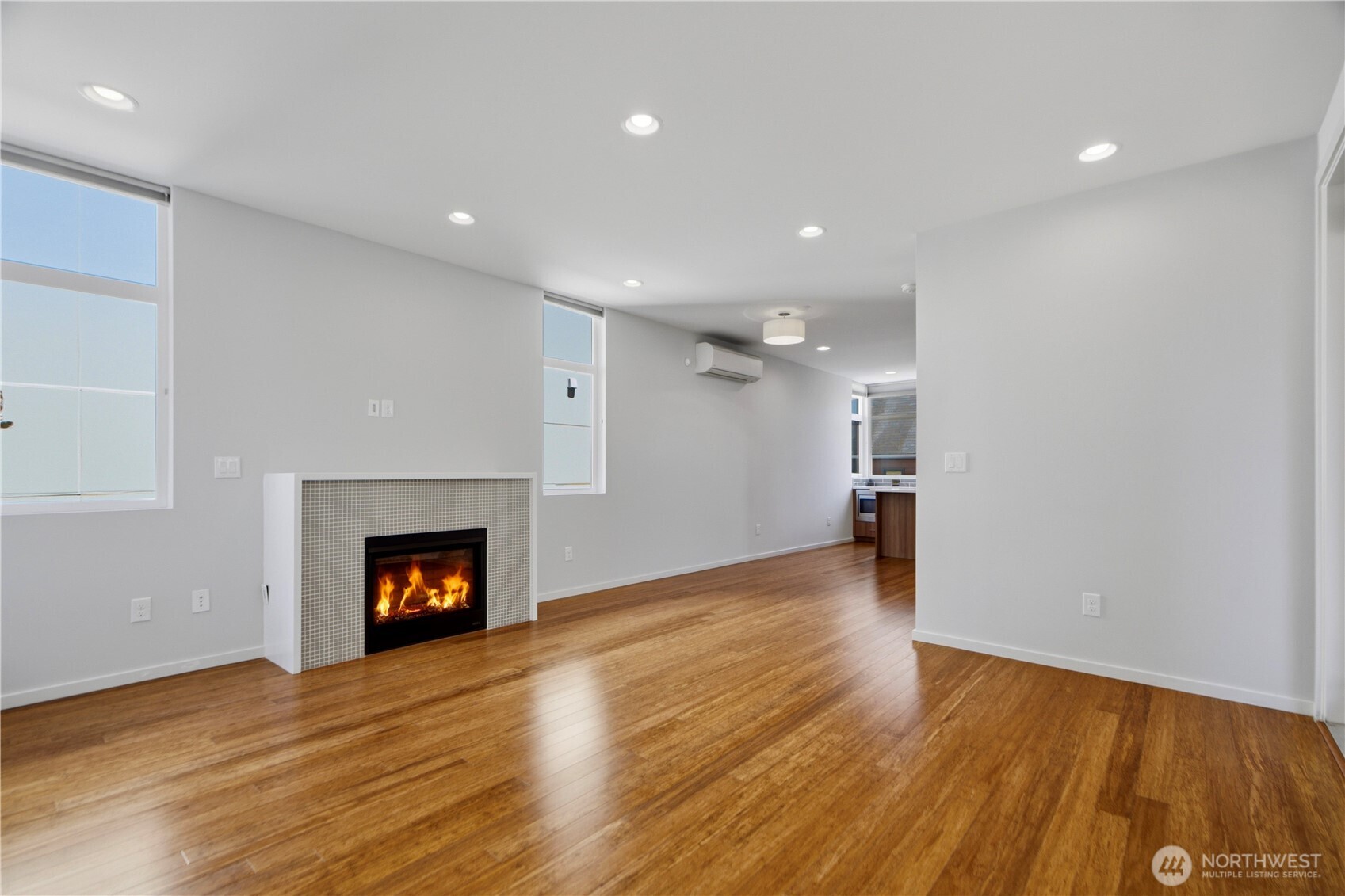 2247 NW 64th Street, Seattle, WA 98107, photo 5 of 37