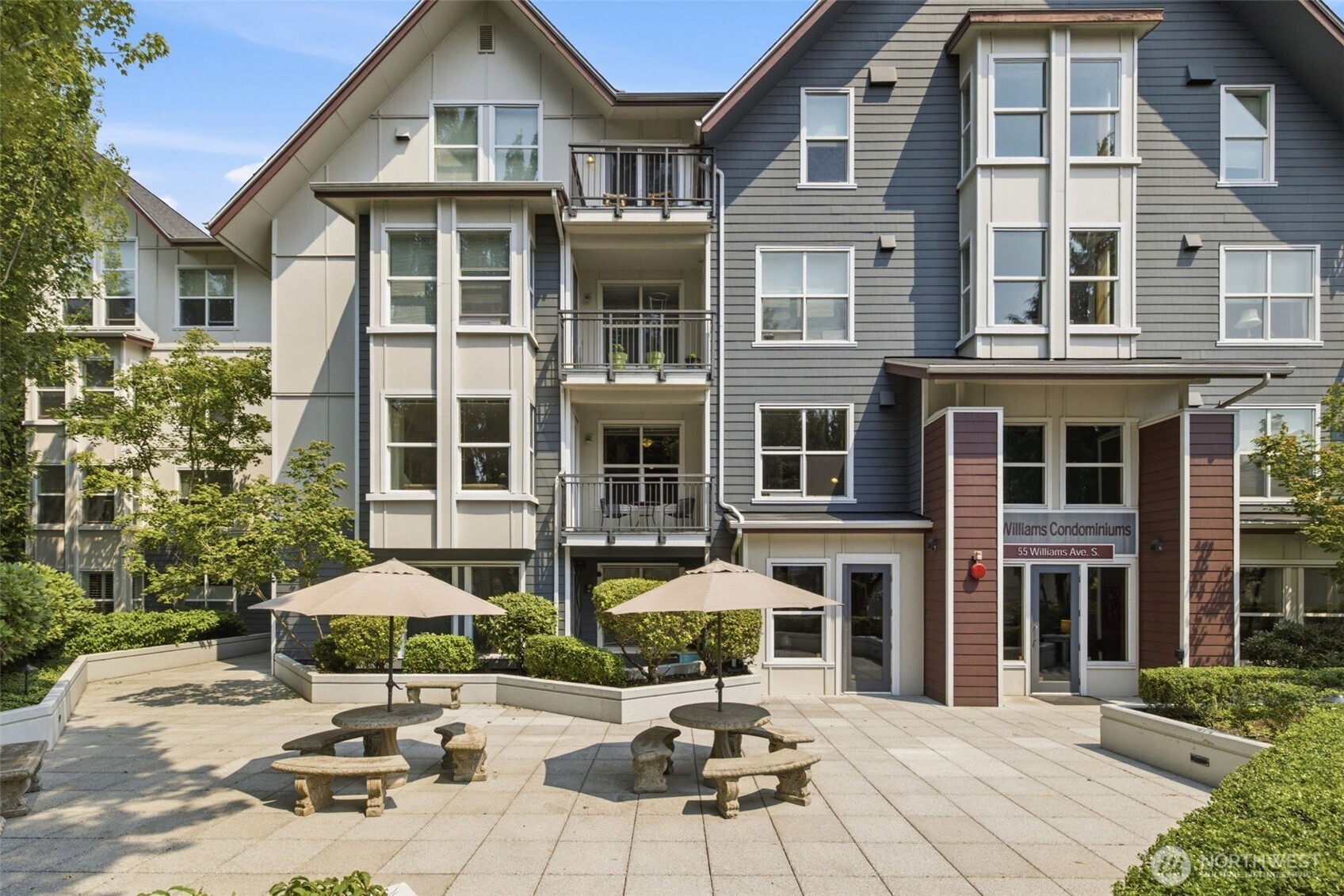 55 Williams Avenue S #201