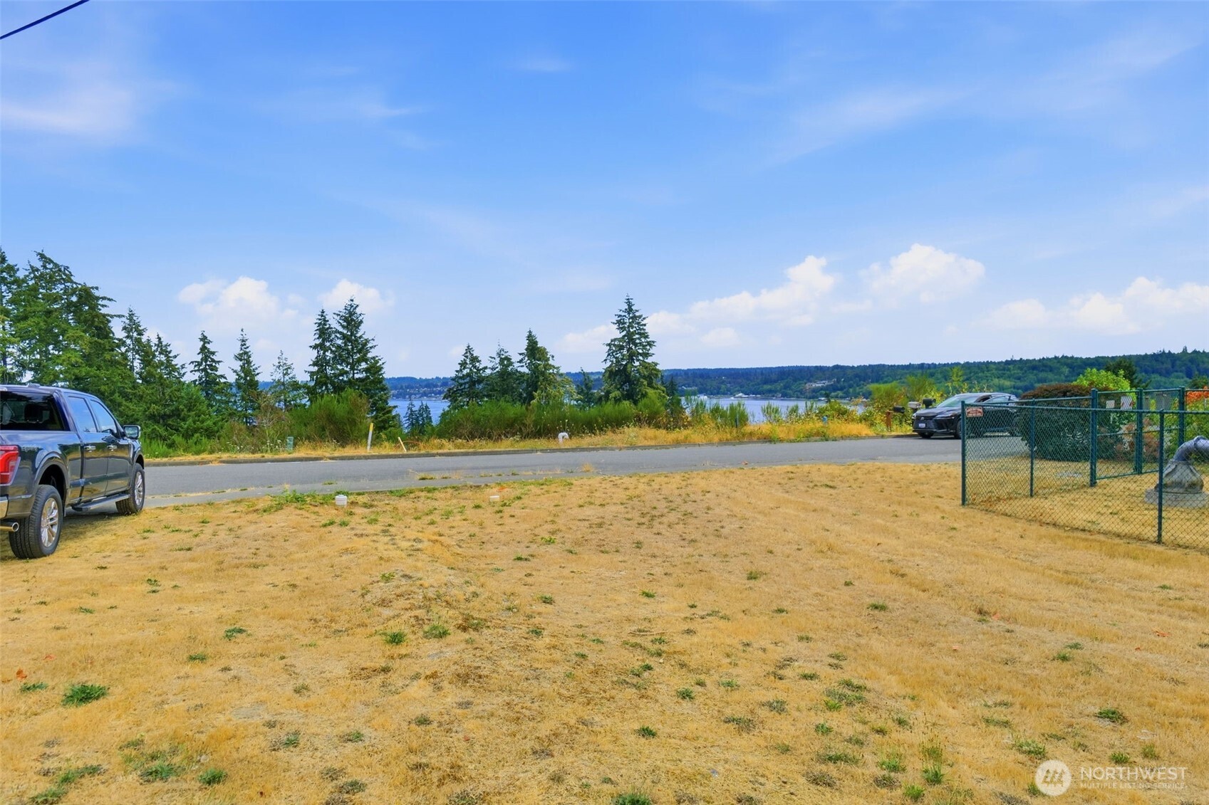 1633 & 1637 Sound Ridge Drive