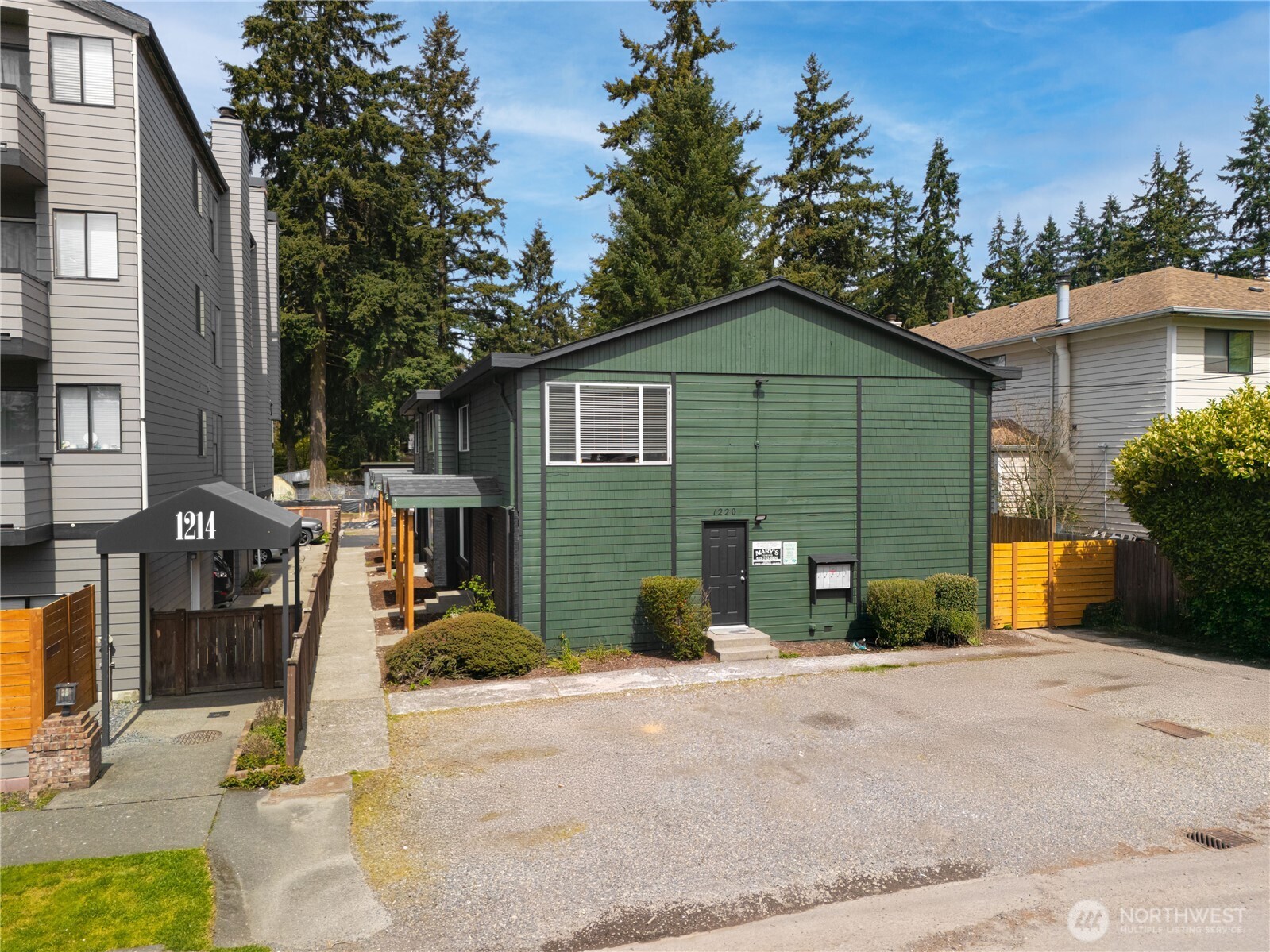 1220 N 137th Street #4