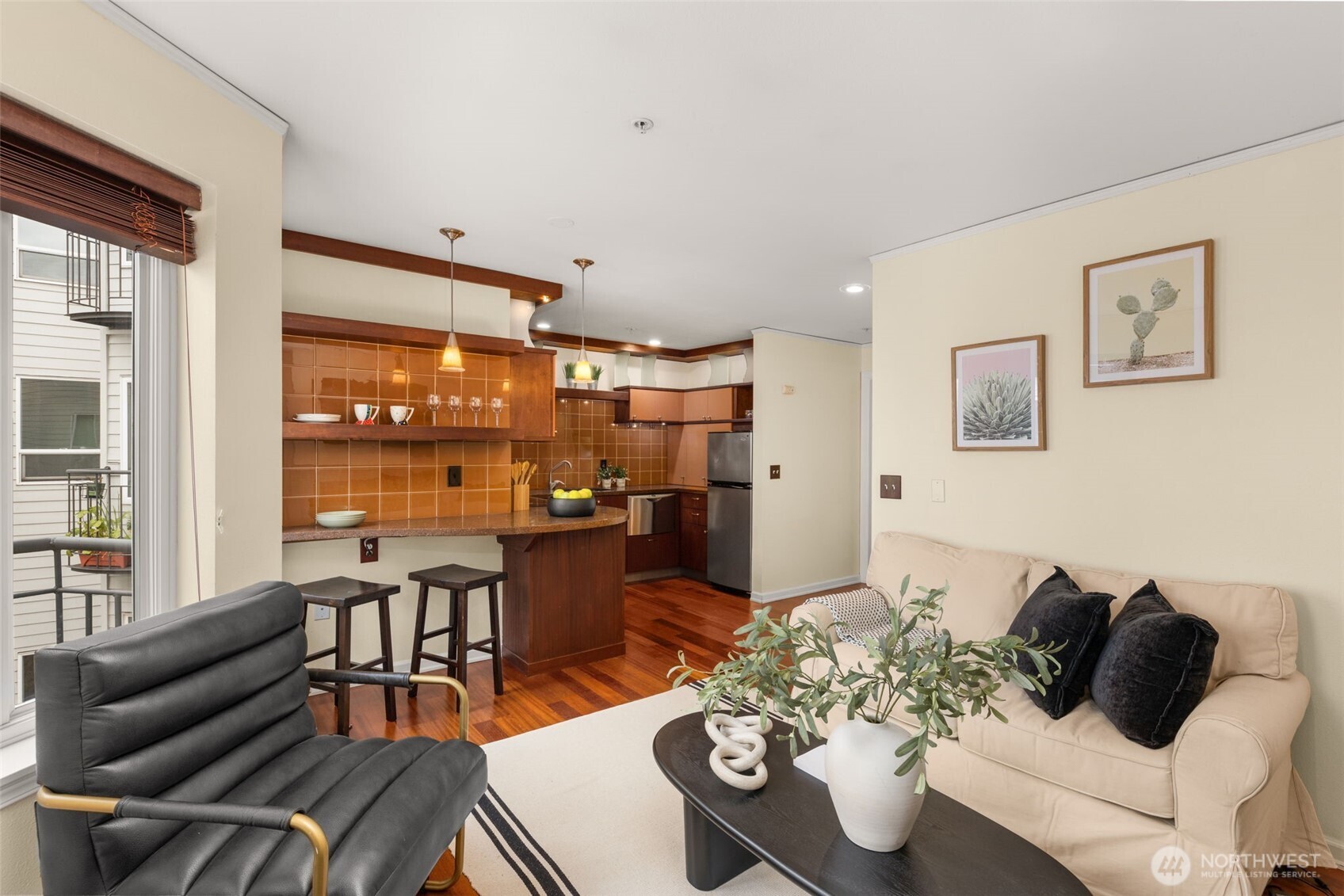 3028 Western Avenue #501, Seattle, WA 98121, photo 5 of 31