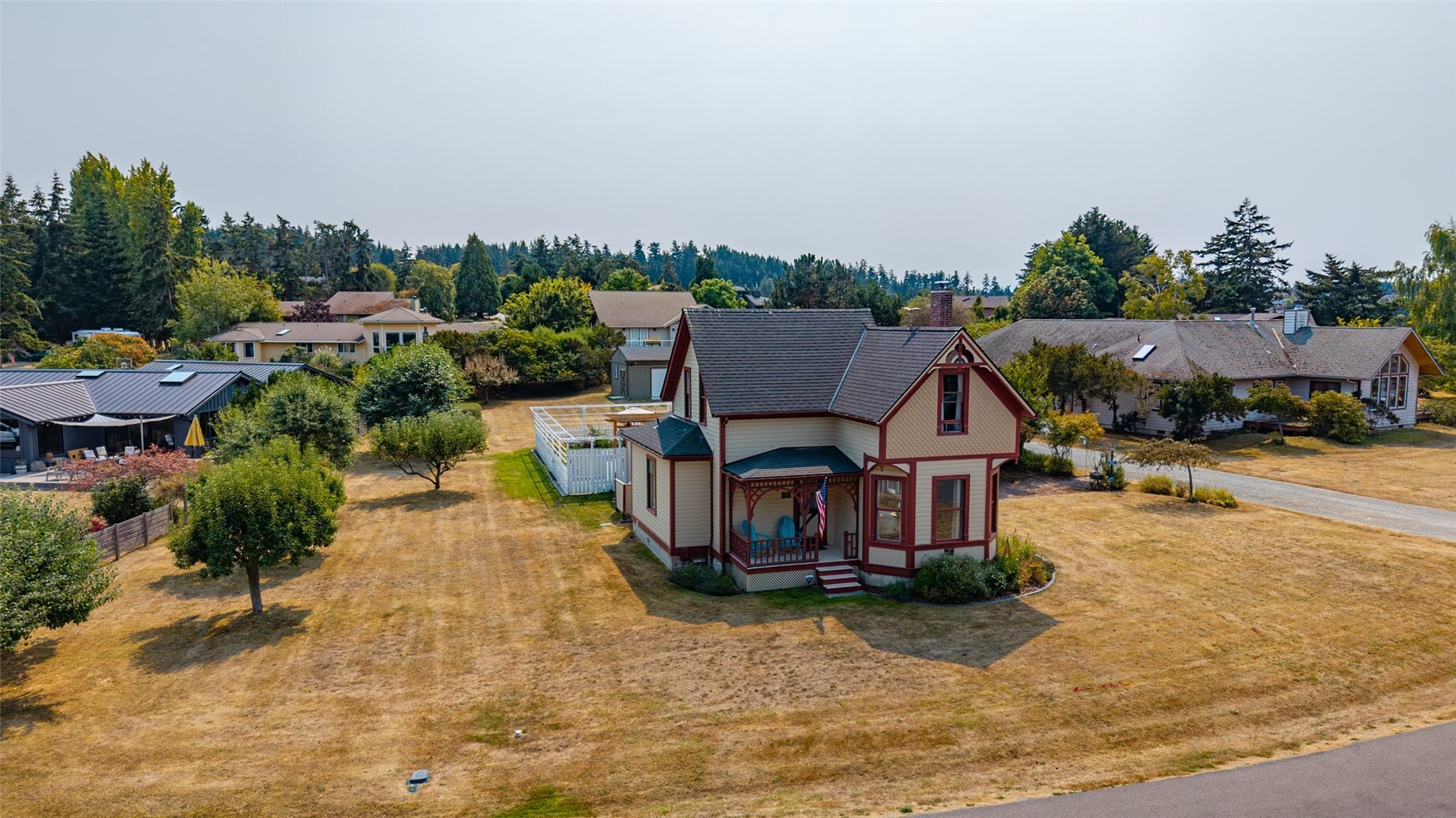 1209 NE Leisure Street