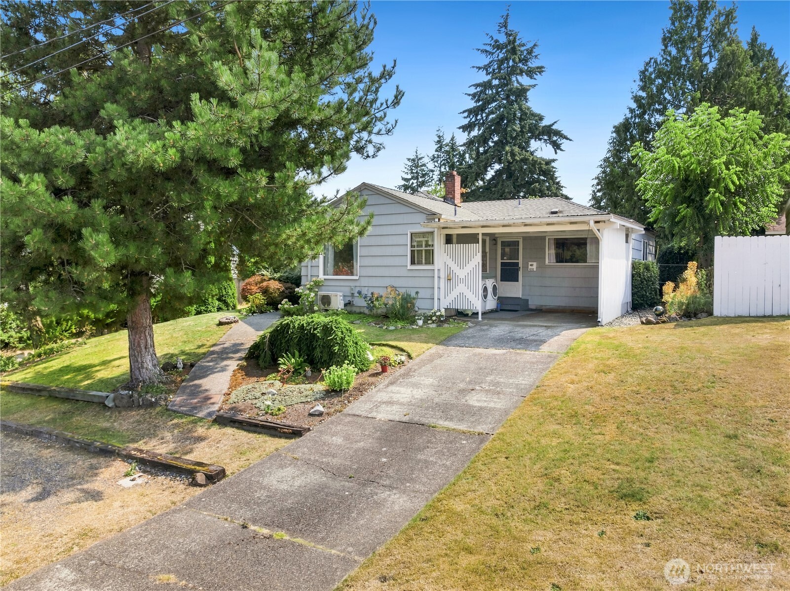 4212 N 16th Street
