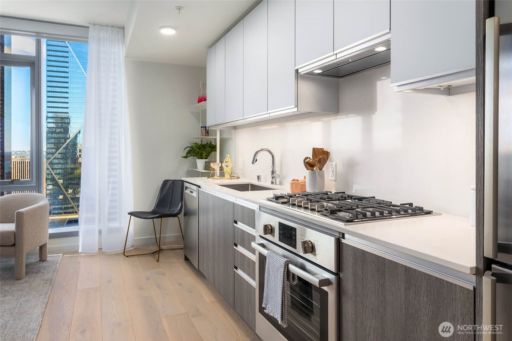 800 Columbia Street #1510, Seattle, WA 98104, photo 5 of 40