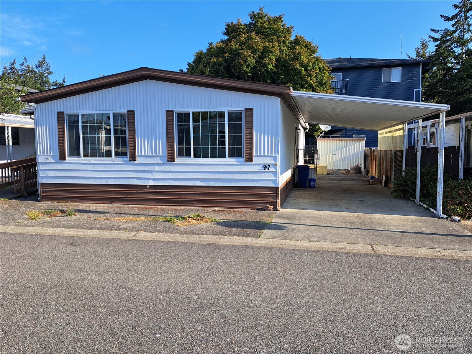 225 NE Ernst #97