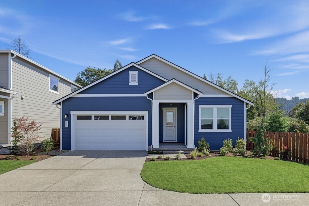 601 Barquist Lane N, Enumclaw, WA 98022, photo 2 of 2