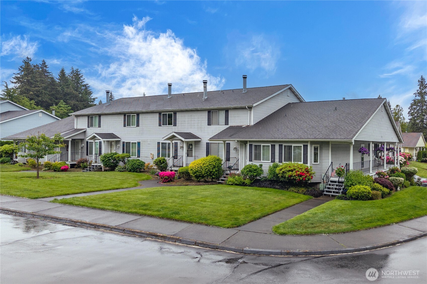 303 S 325th Lane #22D