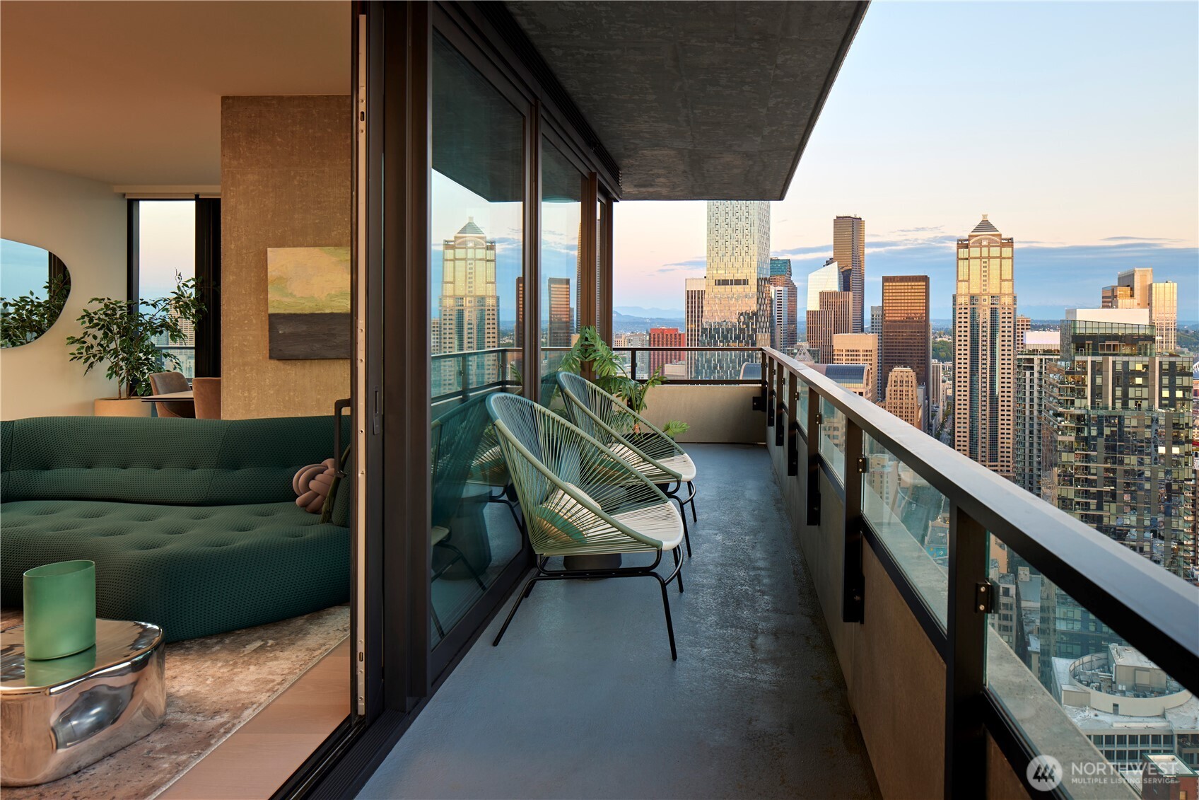 300 Virginia Street #4504, Seattle, WA 98101, photo 2 of 5
