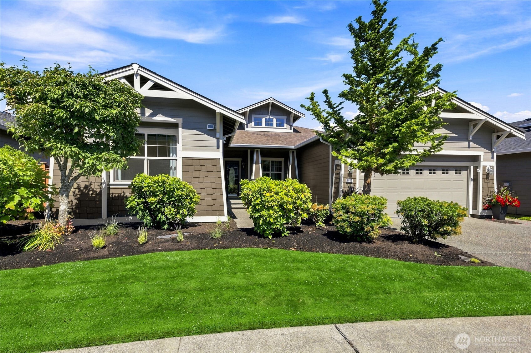 8633 Bainbridge Loop NE