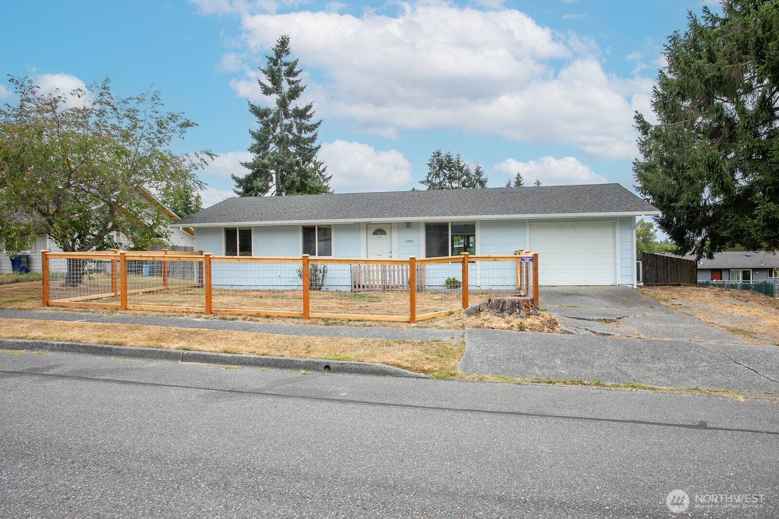 1905 E Belair Drive