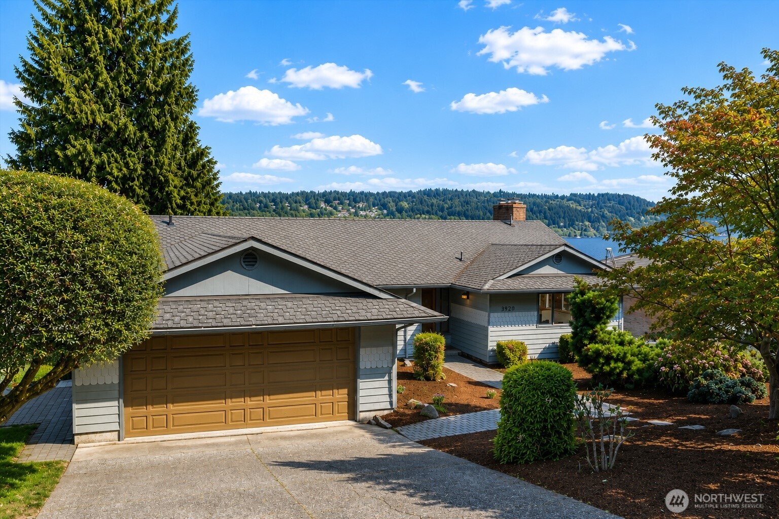 3920 NE 157th Place