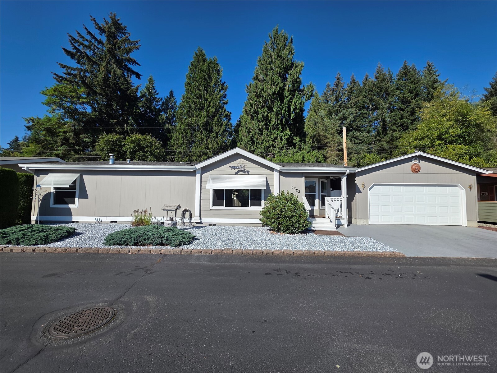 5323 W Eagle Lane SW