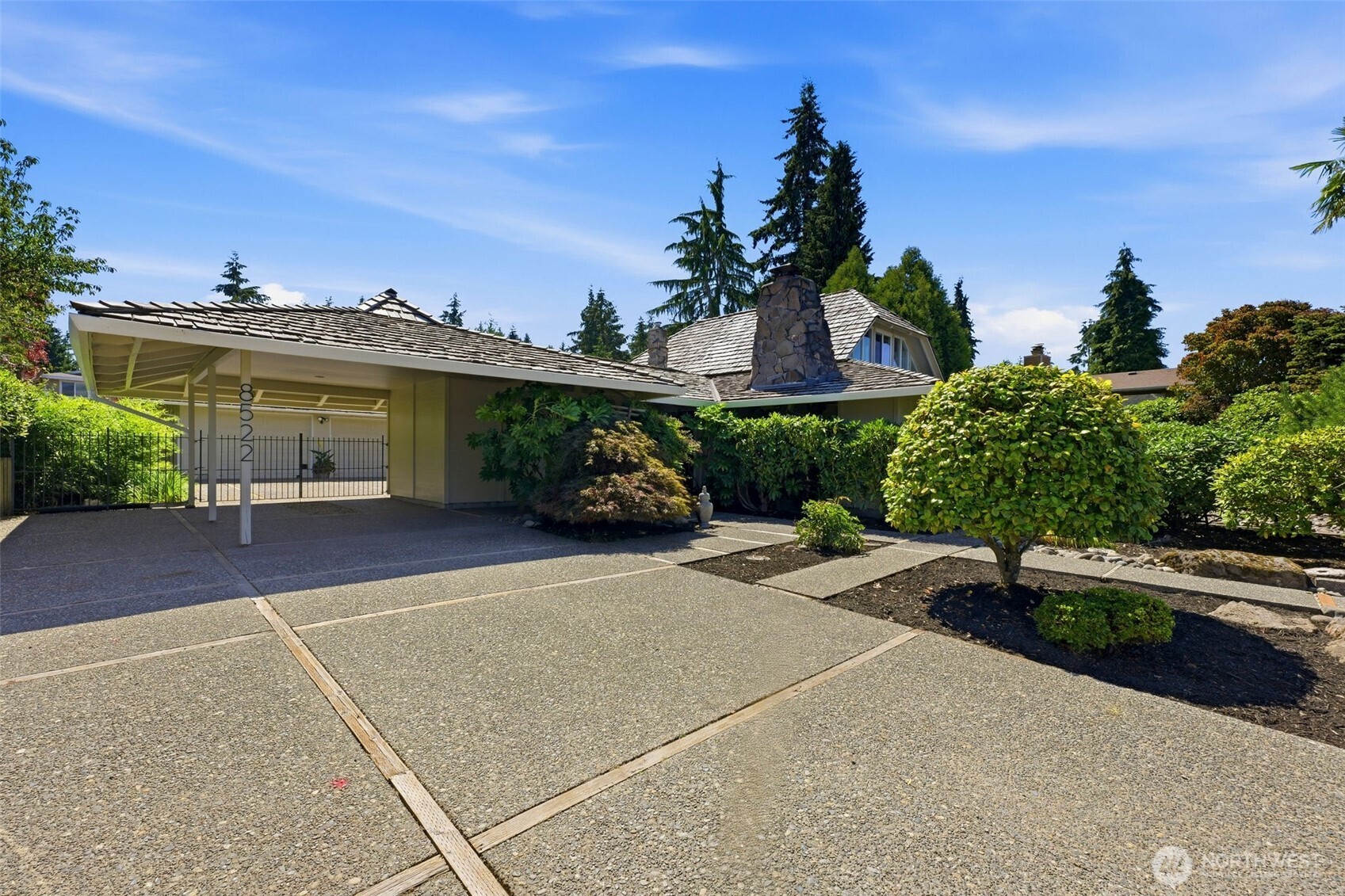8522 43rd Street W