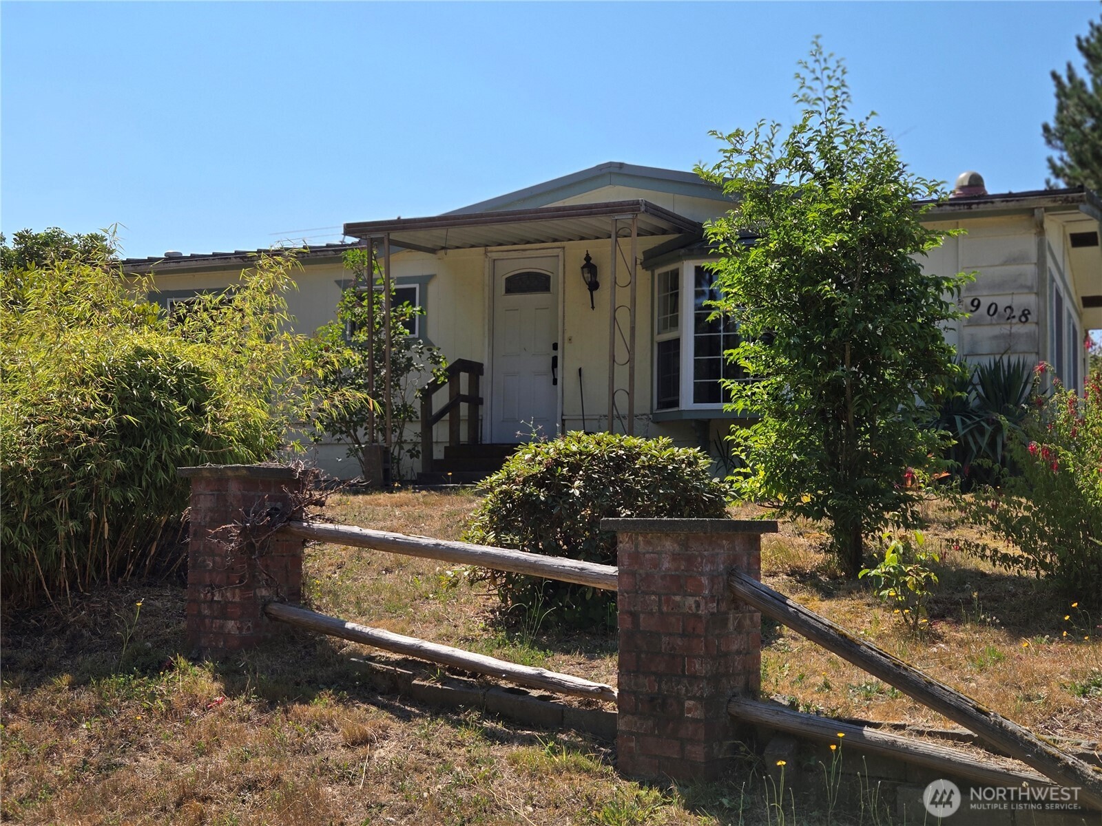 9028 12th Place SE