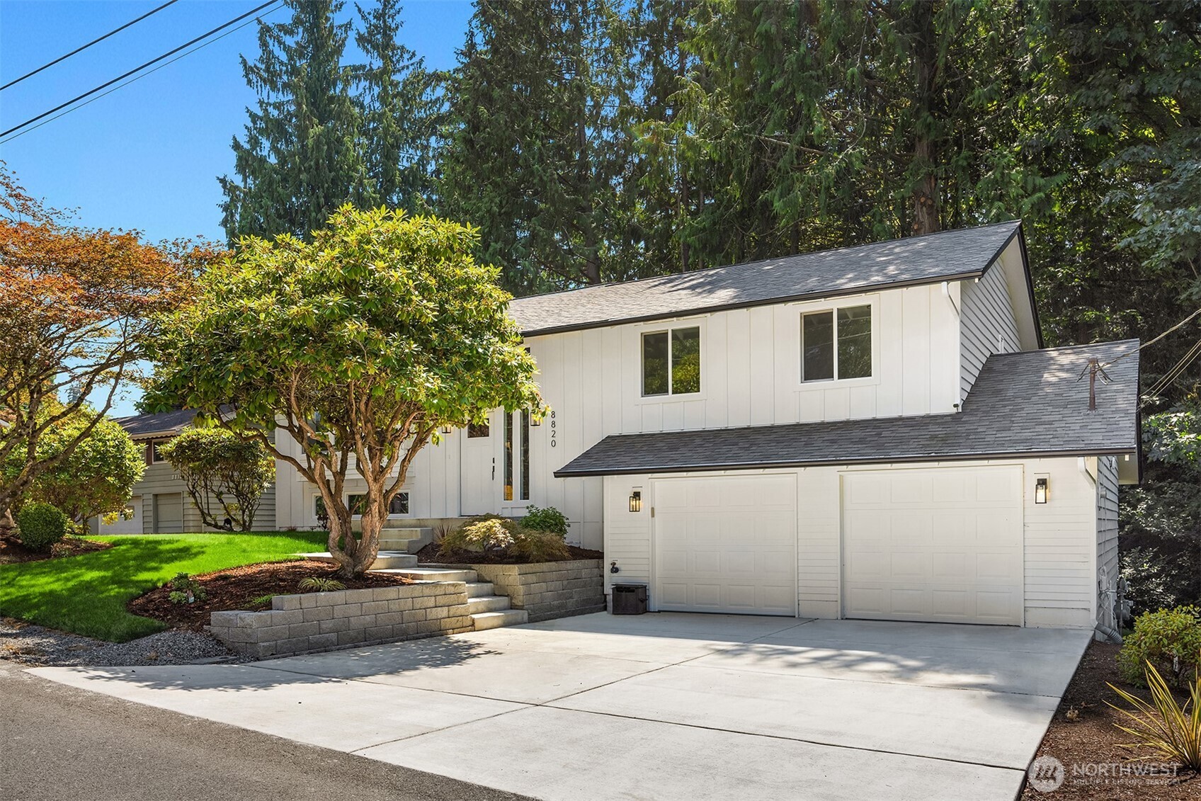 8820 194th Street SW, Edmonds, WA 98026, photo 2 of 2
