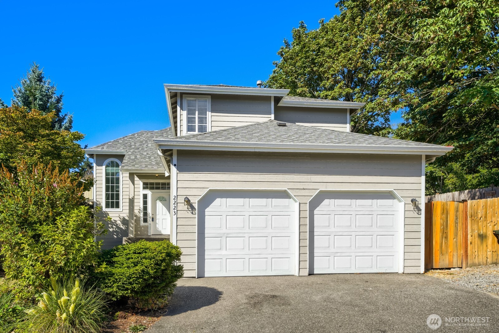 2223 63rd Avenue NE