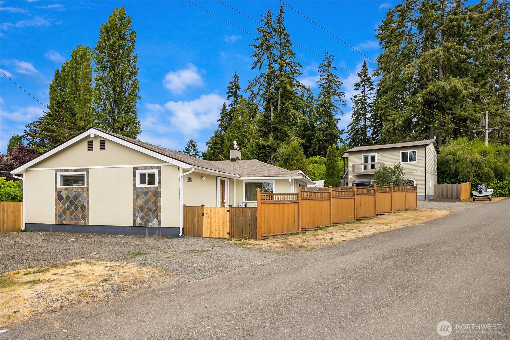 26107 James Lane NE