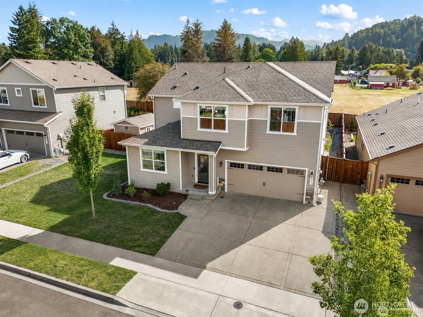 451 Jasmine Lane N