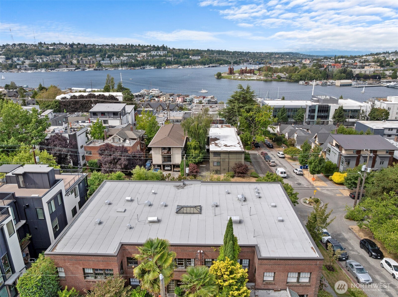 2634 Franklin Avenue E #202, Seattle, WA 98102, photo 2 of 2