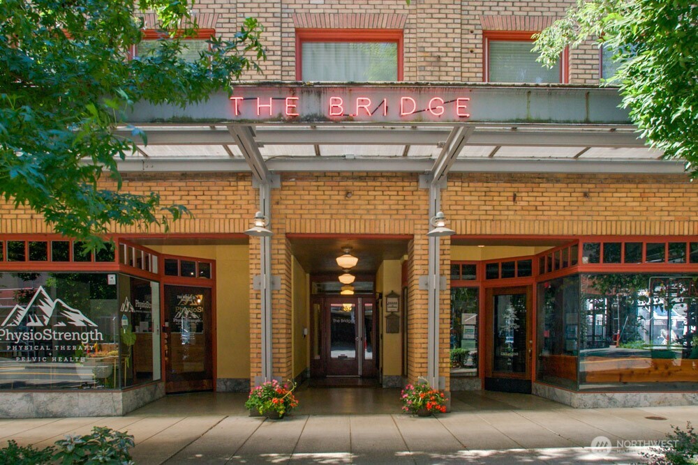 744 Market Street #301