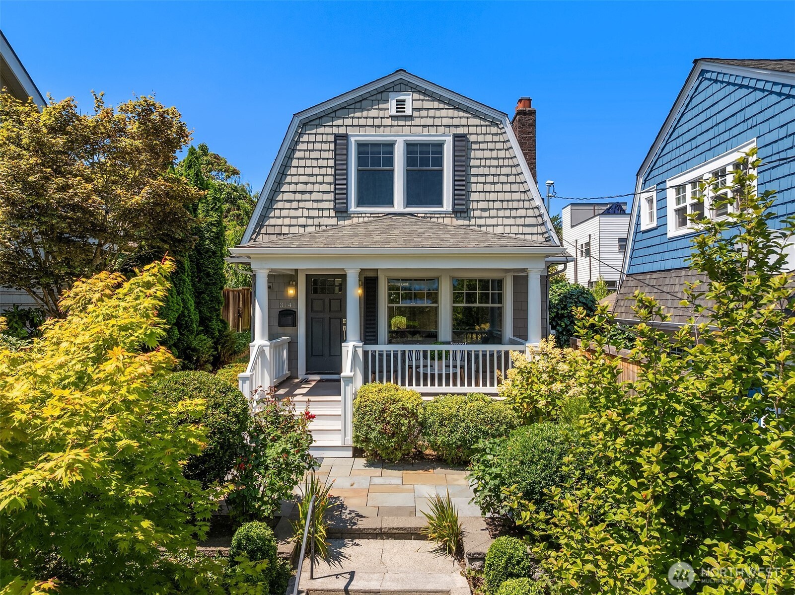 3141 Broadway E
