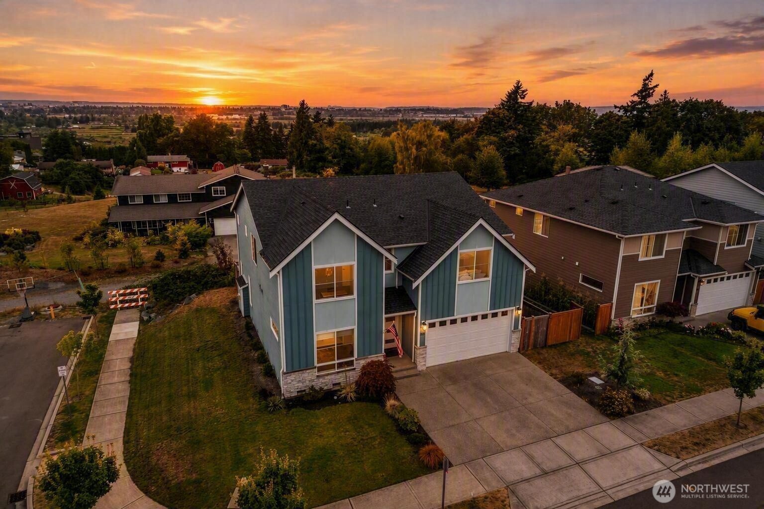 806 76th Drive SE