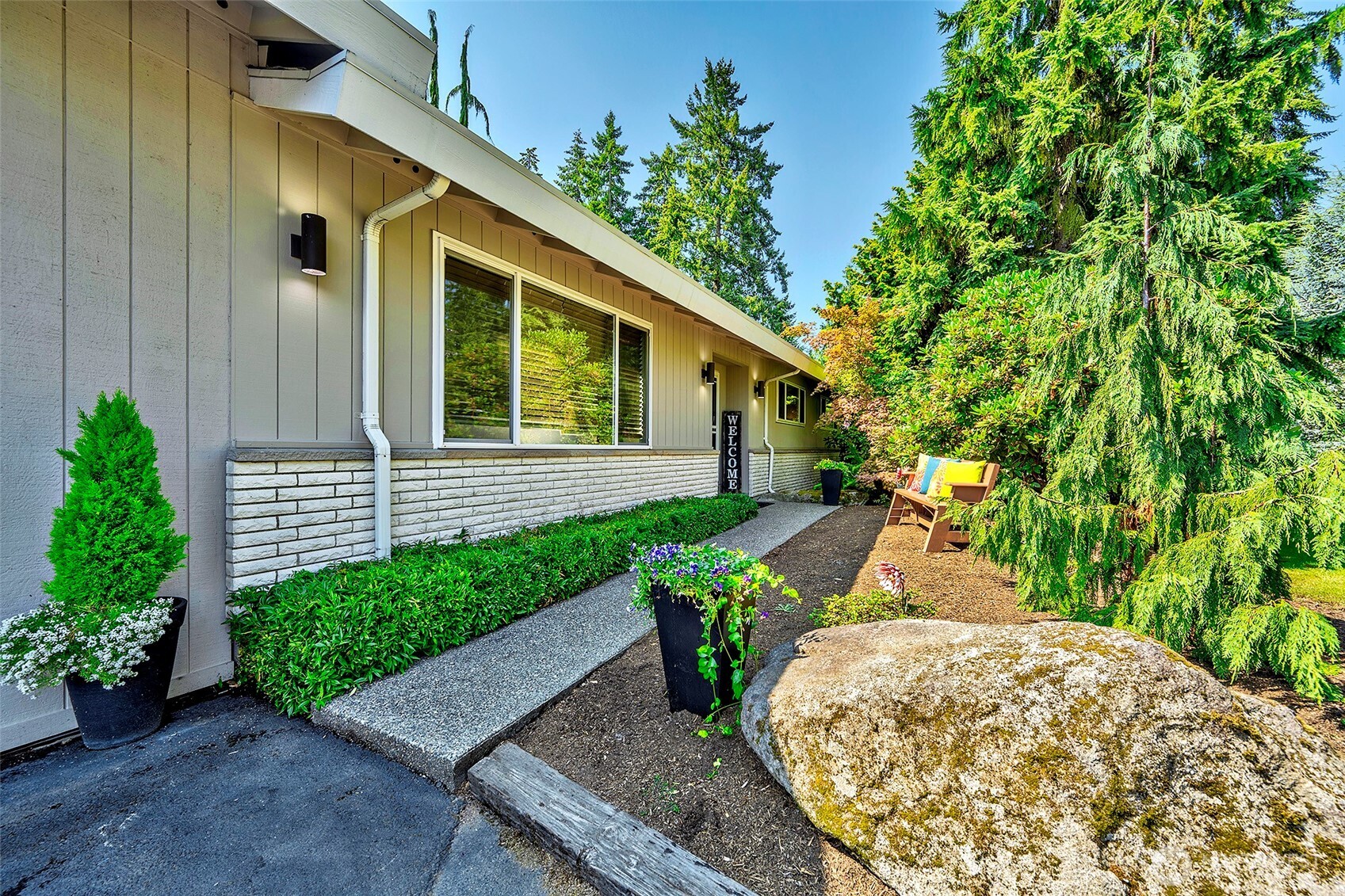 8205 NE 128th Street